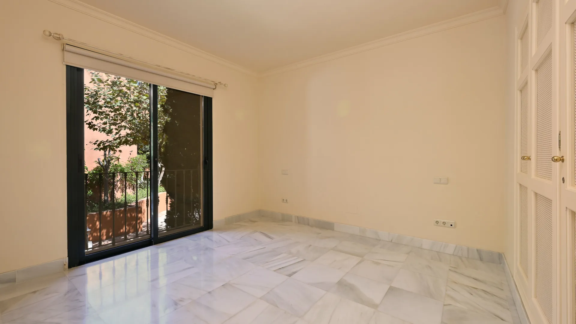 For sale apartment with 3 bedrooms in Monte Halcones