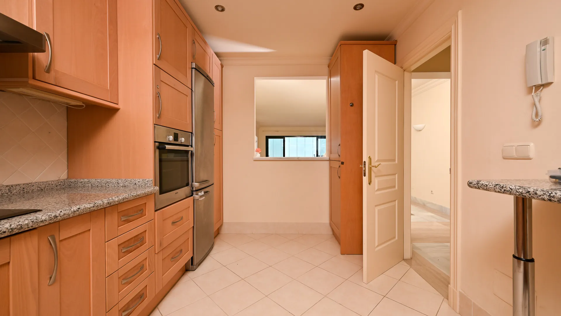 For sale apartment with 3 bedrooms in Monte Halcones