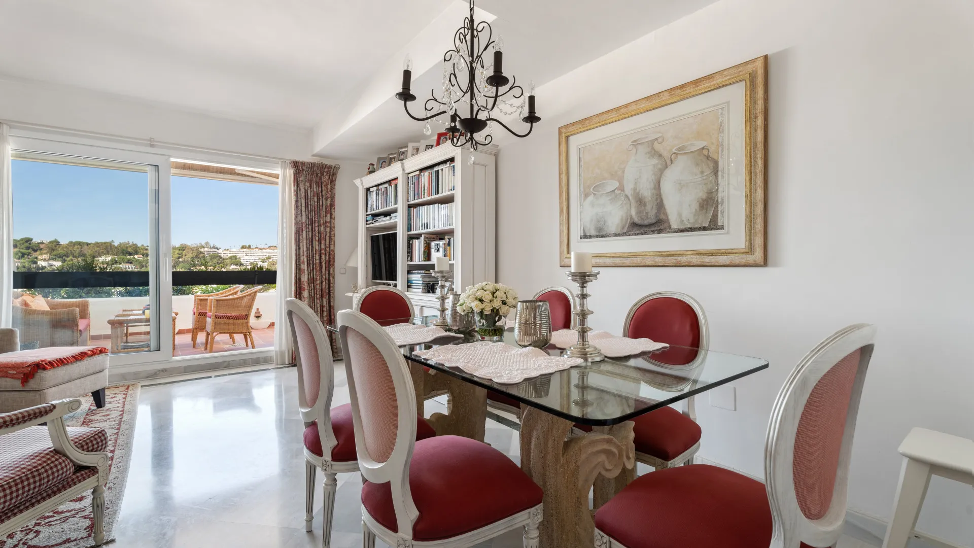 Se vende atico duplex de 3 dormitorios en Nueva Andalucia
