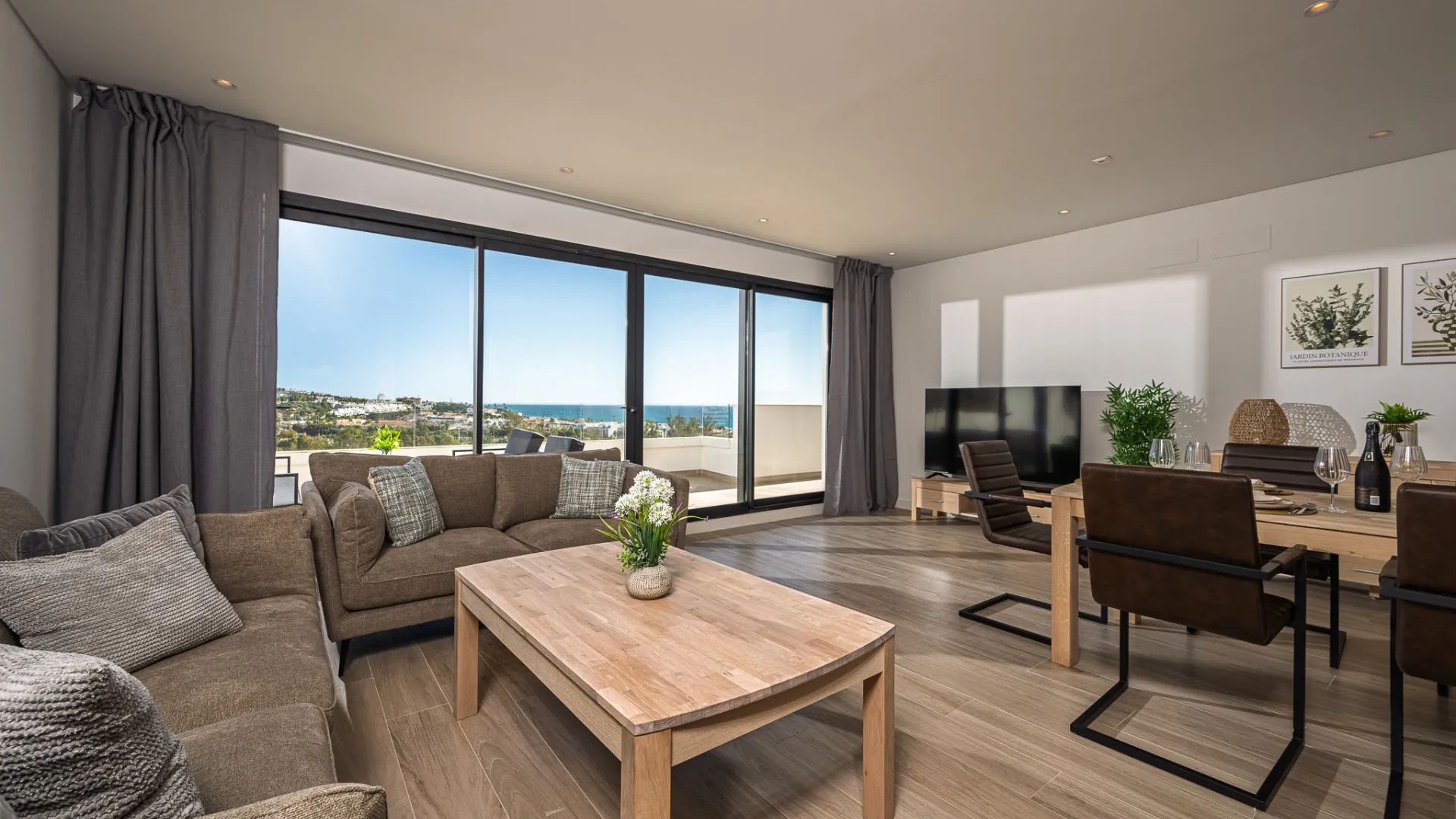 Apartamento de 4 dormitorios a la venta en Cala de Mijas