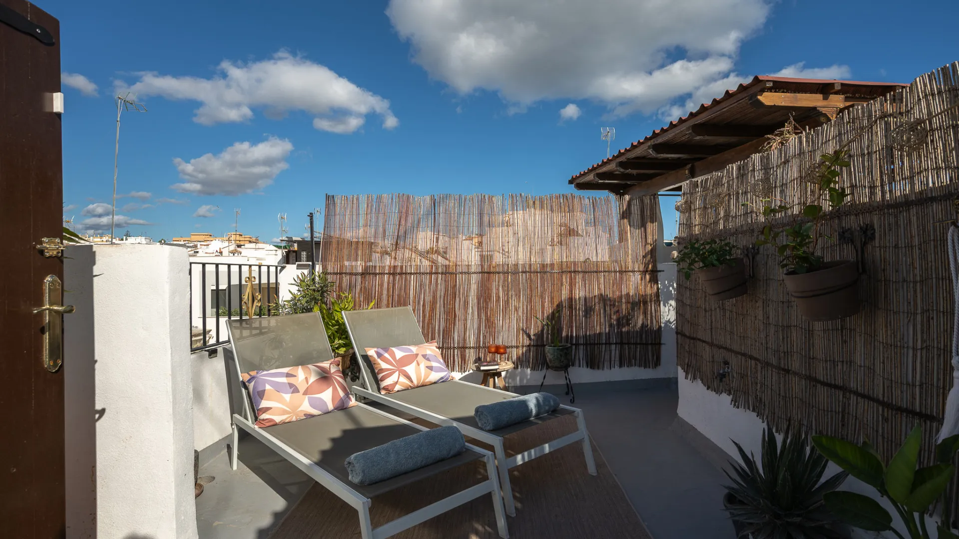 For sale town house with 2 bedrooms in Estepona Town