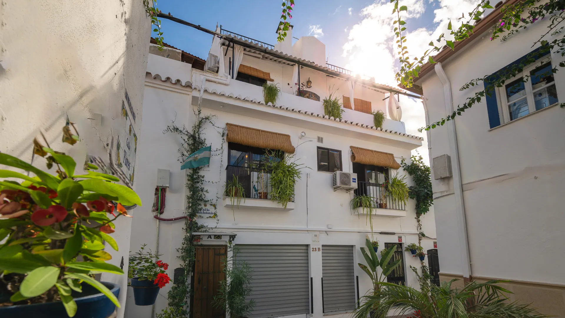 For sale town house with 2 bedrooms in Estepona Town