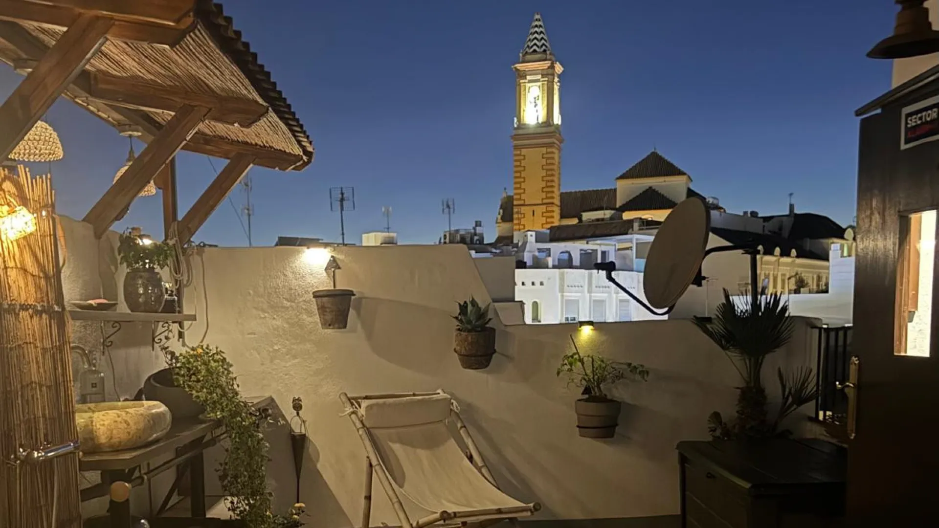 For sale town house with 2 bedrooms in Estepona Town