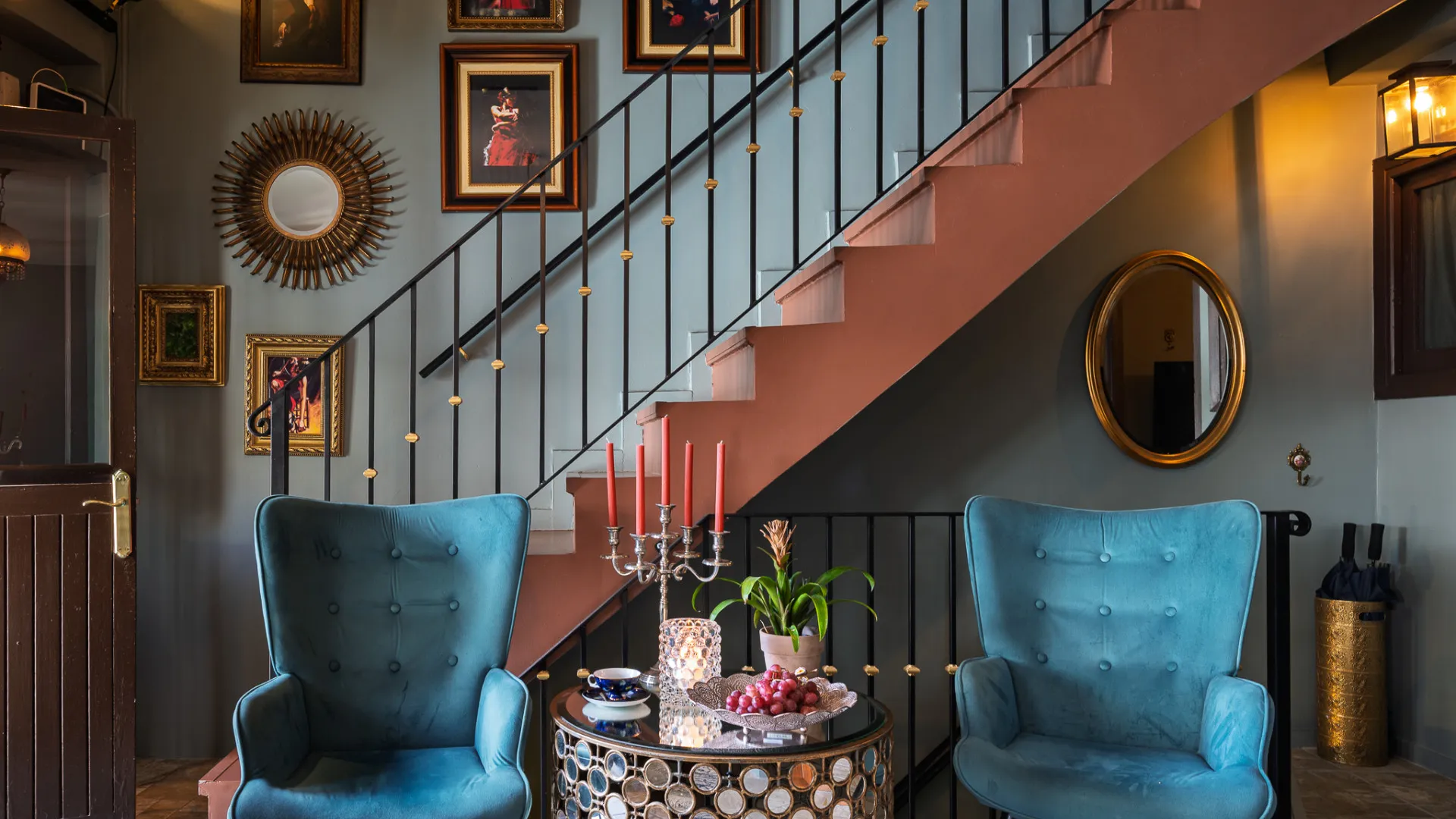 For sale town house with 2 bedrooms in Estepona Town