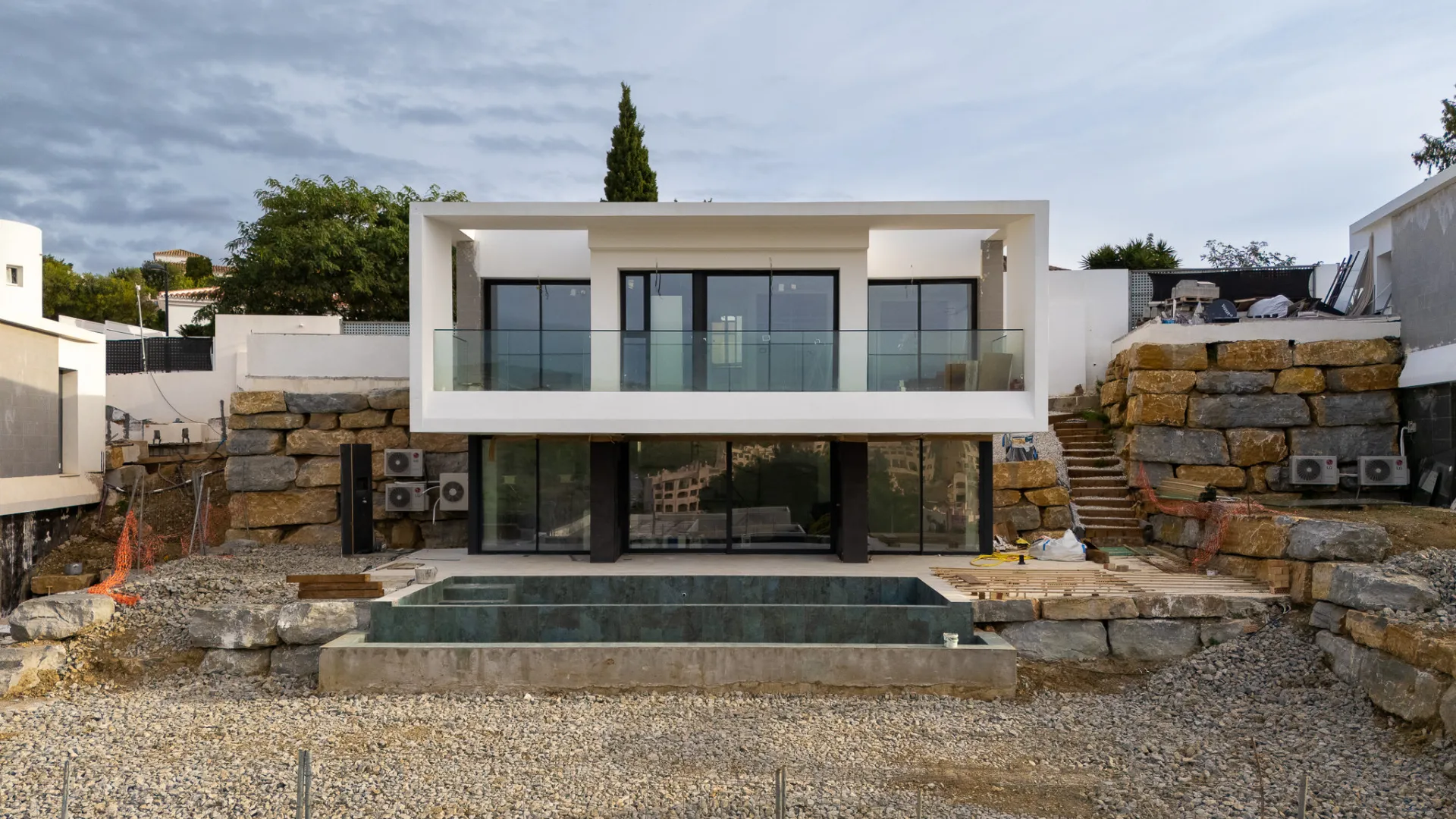 Buy villa in Valle Romano