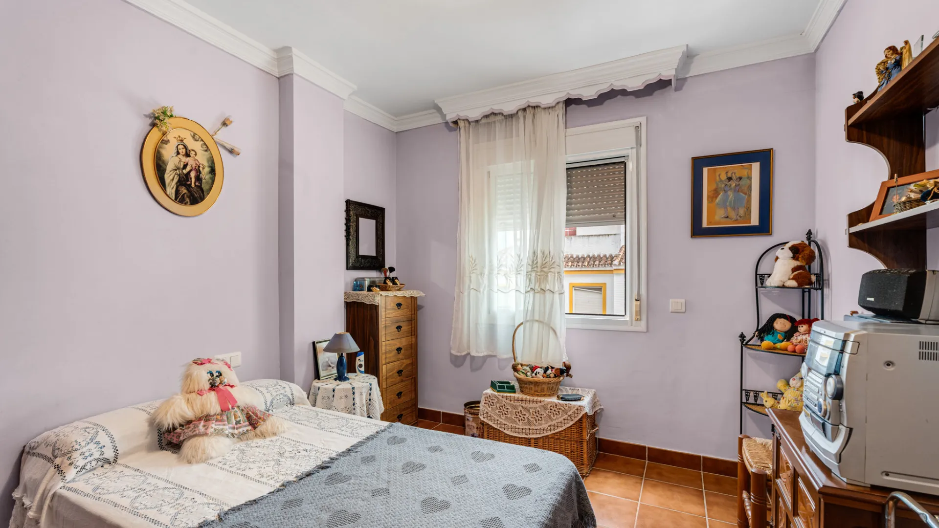 Se vende pareado en Estepona Ciudad con 7 dormitorios