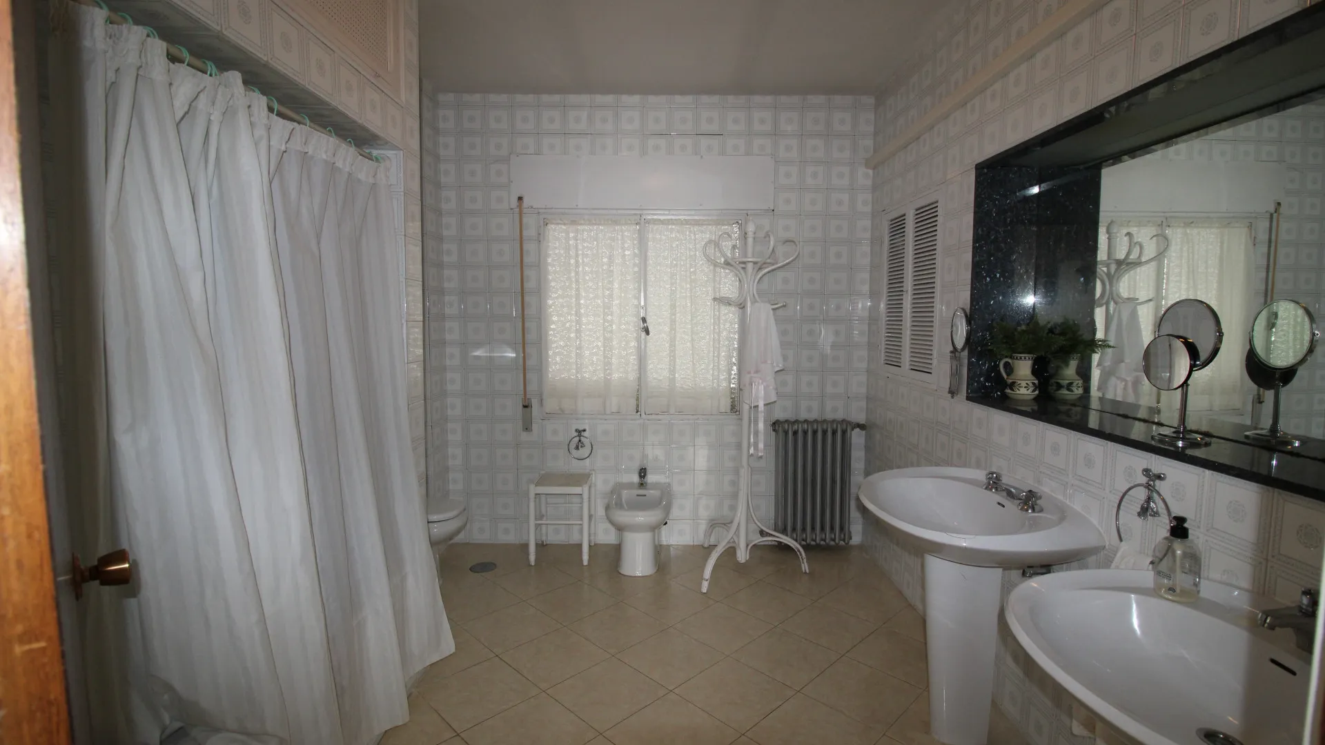 Ático a la venta con 7 dormitorios en Antequera