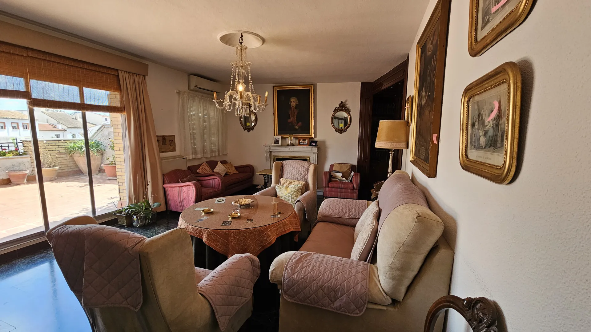 Ático a la venta con 7 dormitorios en Antequera