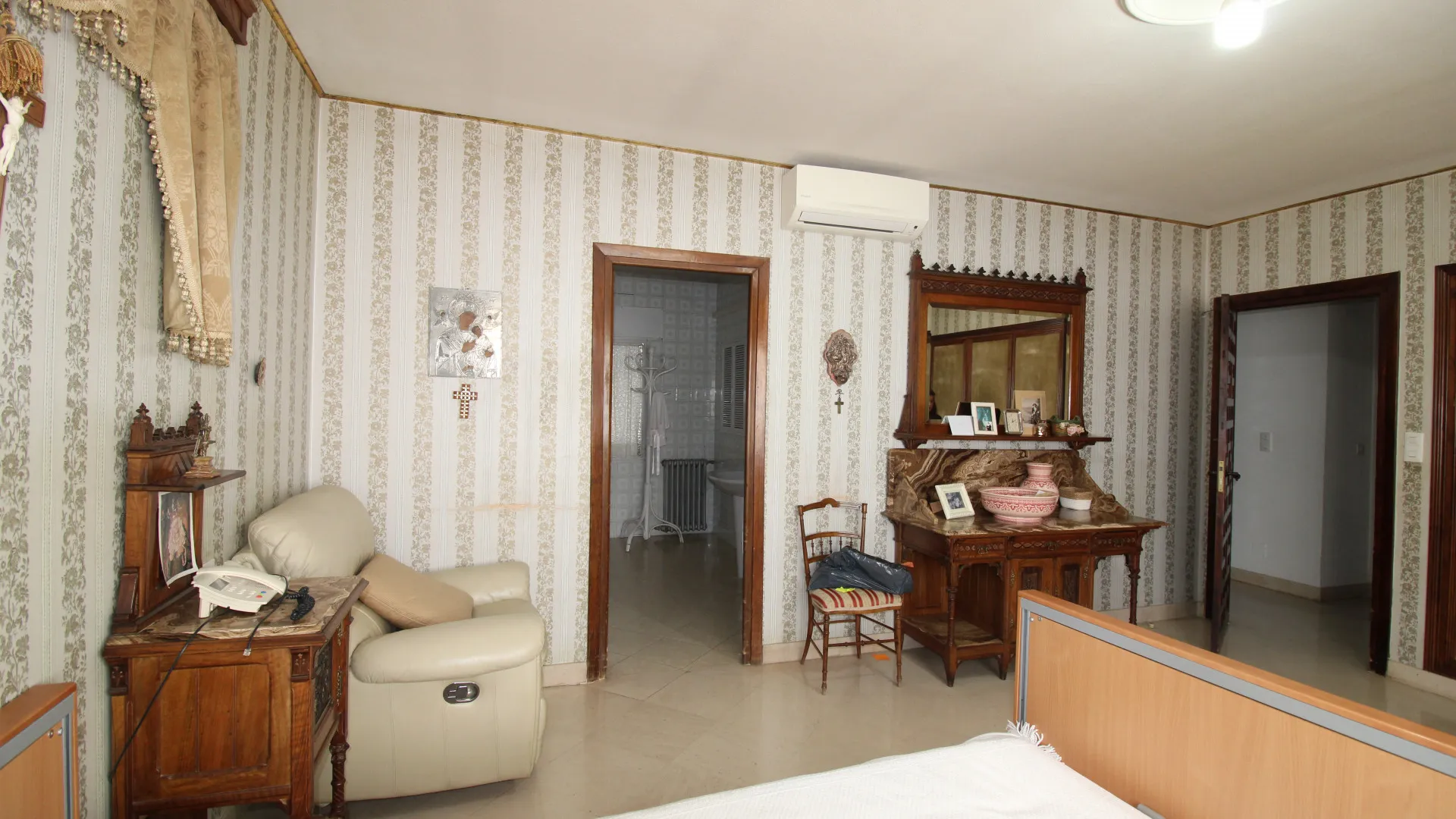 Ático a la venta con 7 dormitorios en Antequera