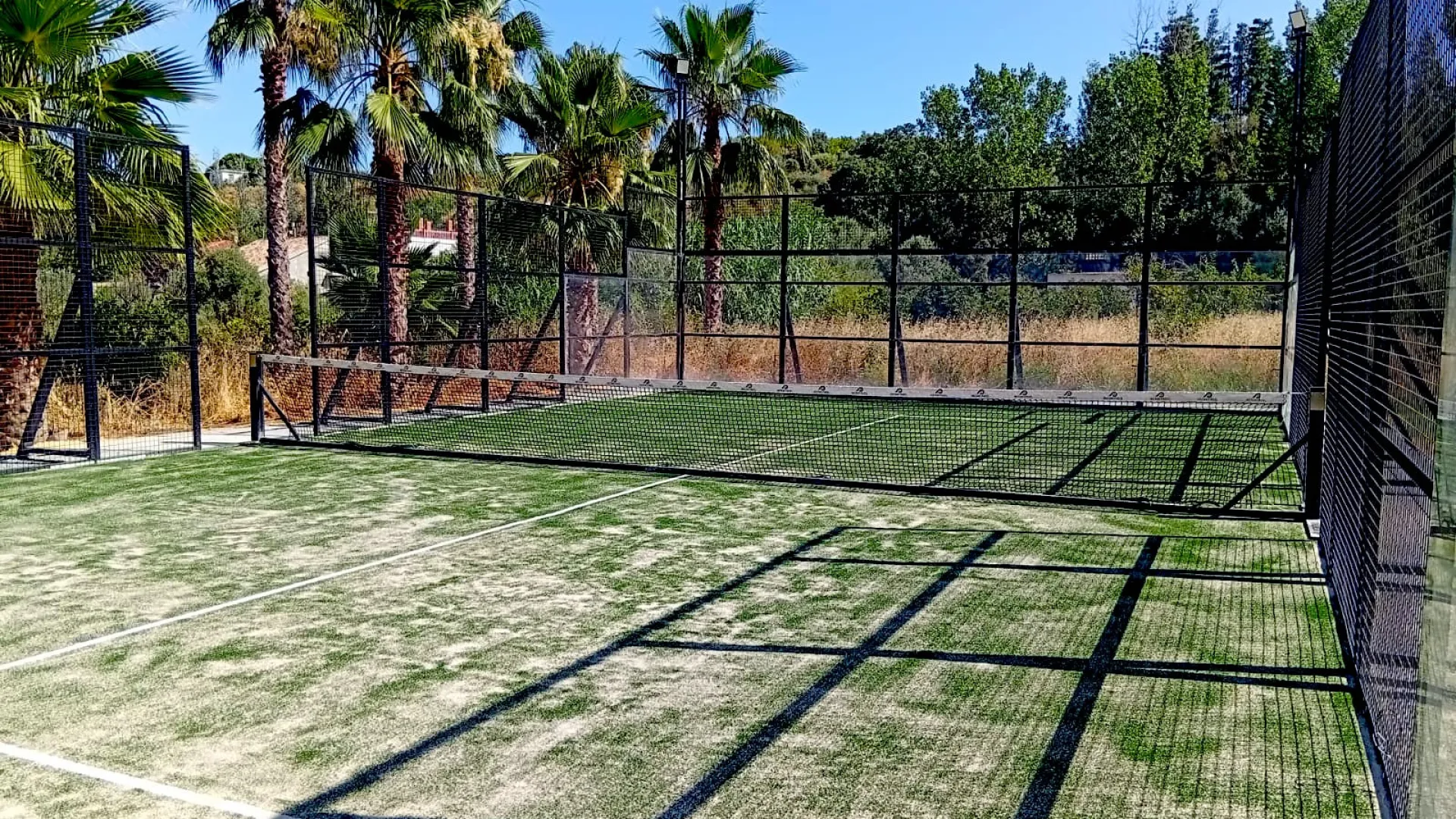 For sale villa with 6 bedrooms in Alhaurin de la Torre