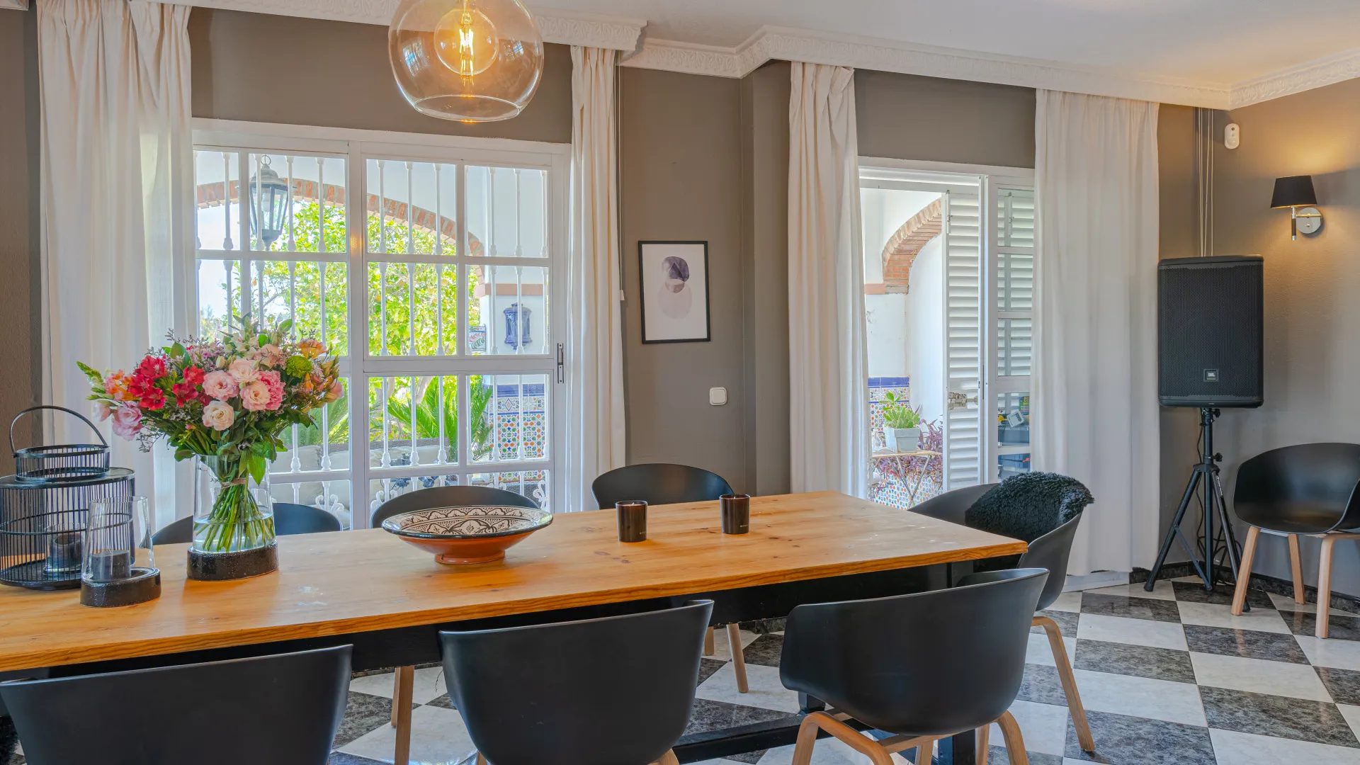 For sale villa with 6 bedrooms in Alhaurin de la Torre