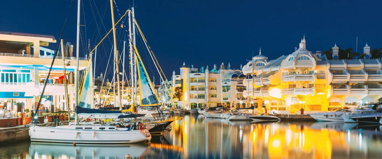 Benalmadena Pueblo, villa pareada a la venta con 4 dormitorios