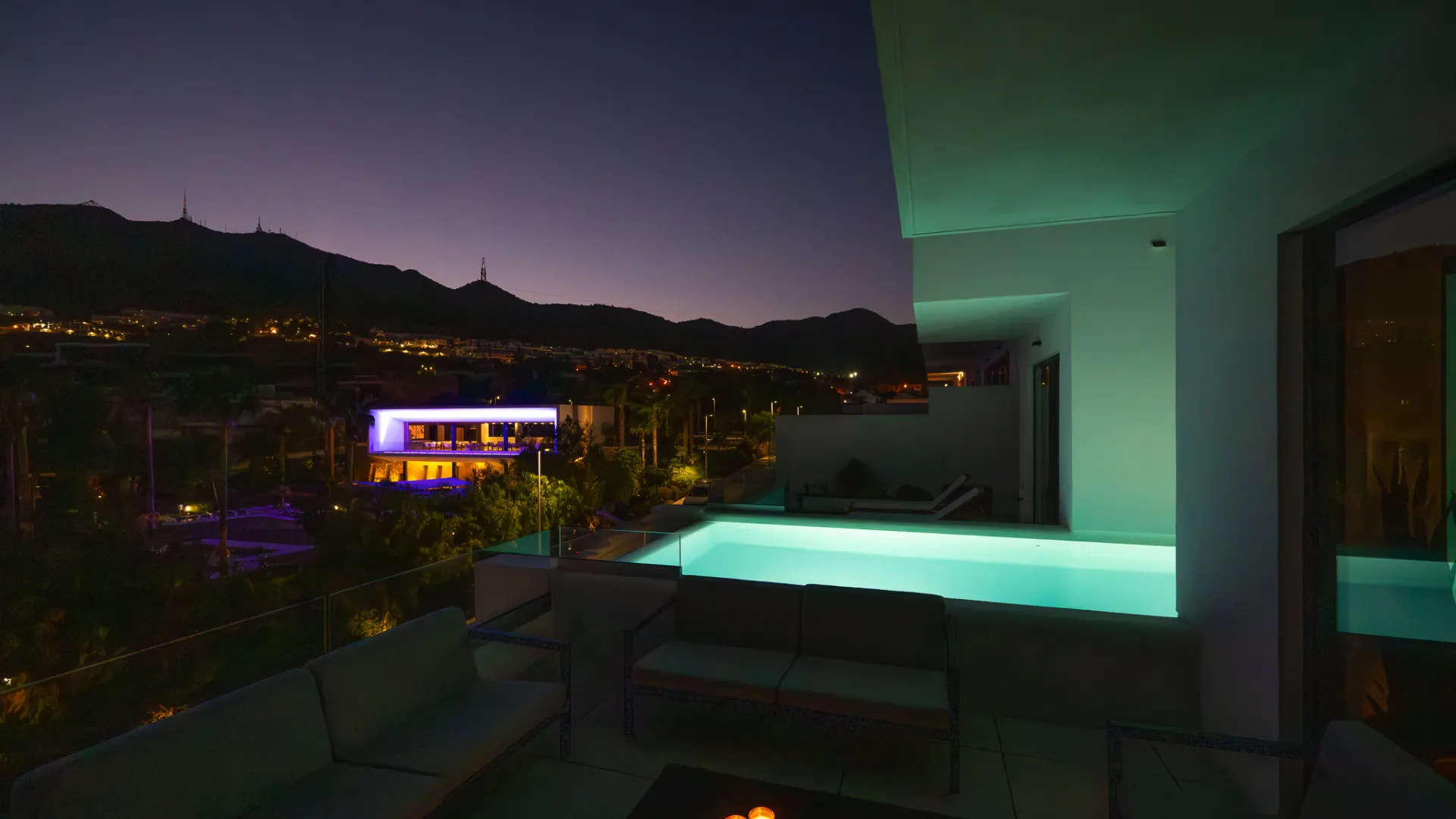 Benalmadena Pueblo, villa pareada a la venta con 4 dormitorios