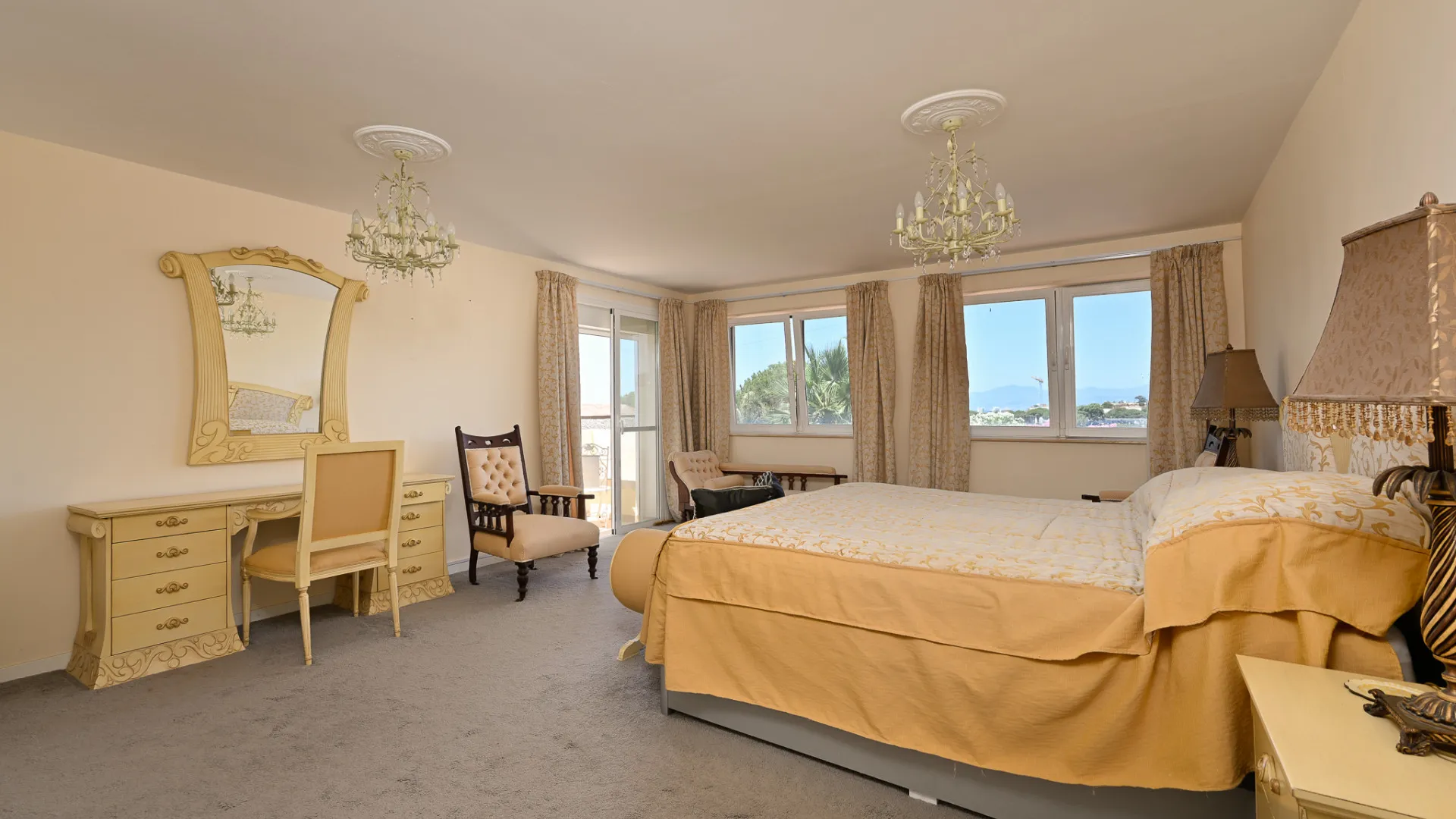 For sale villa in Calahonda with 3 bedrooms
