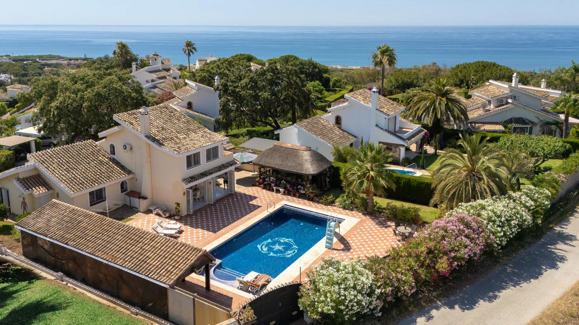 For sale villa in Calahonda with 3 bedrooms