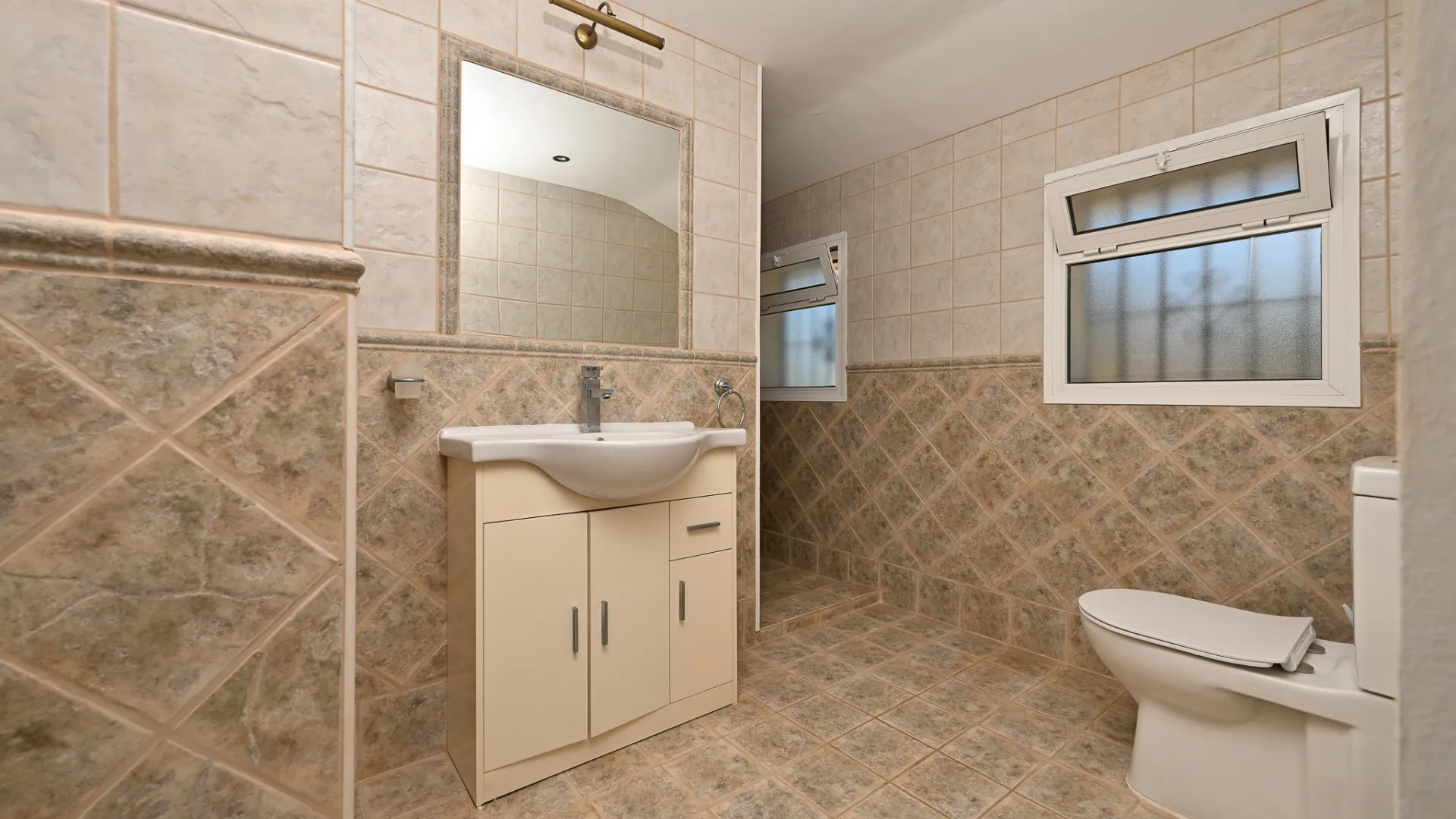For sale villa in Calahonda with 3 bedrooms