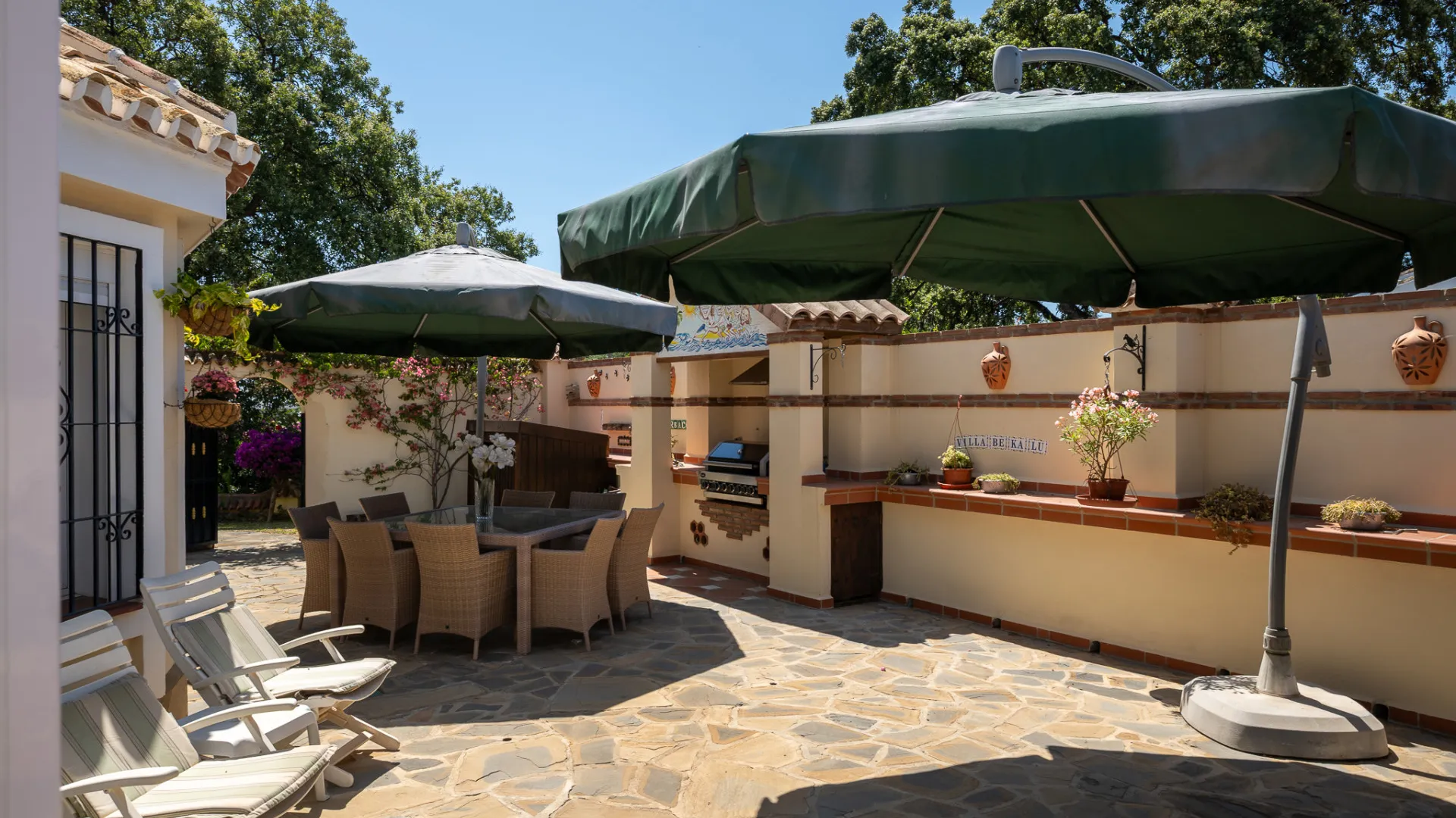 For sale villa in Calahonda with 3 bedrooms