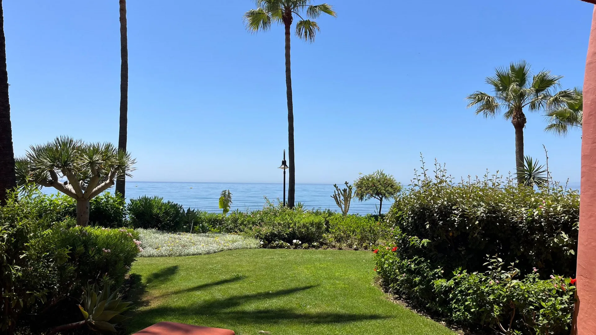 Menara Beach, apartamento planta baja a la venta