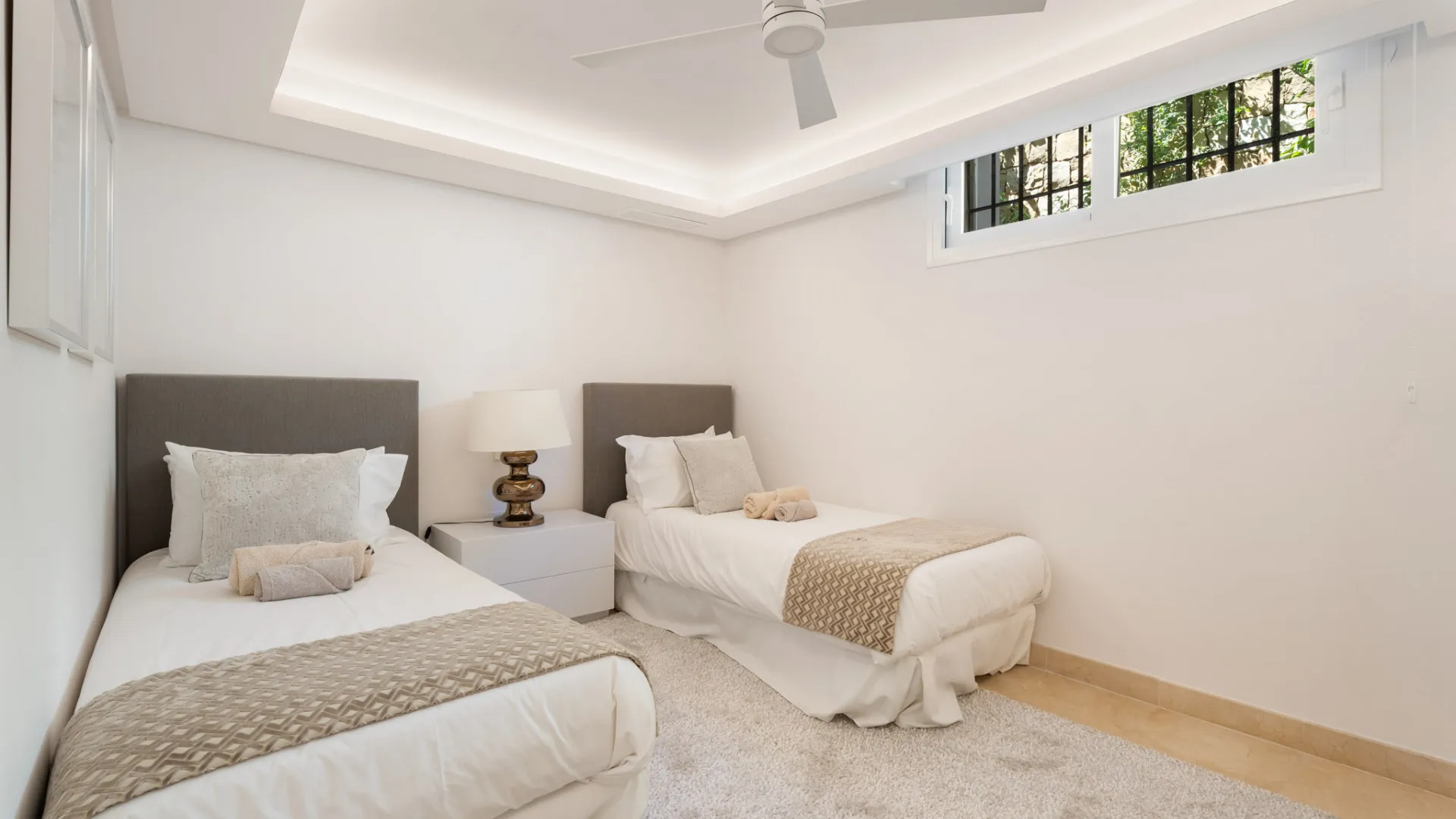 Comprar villa en Nueva Andalucia con 6 dormitorios