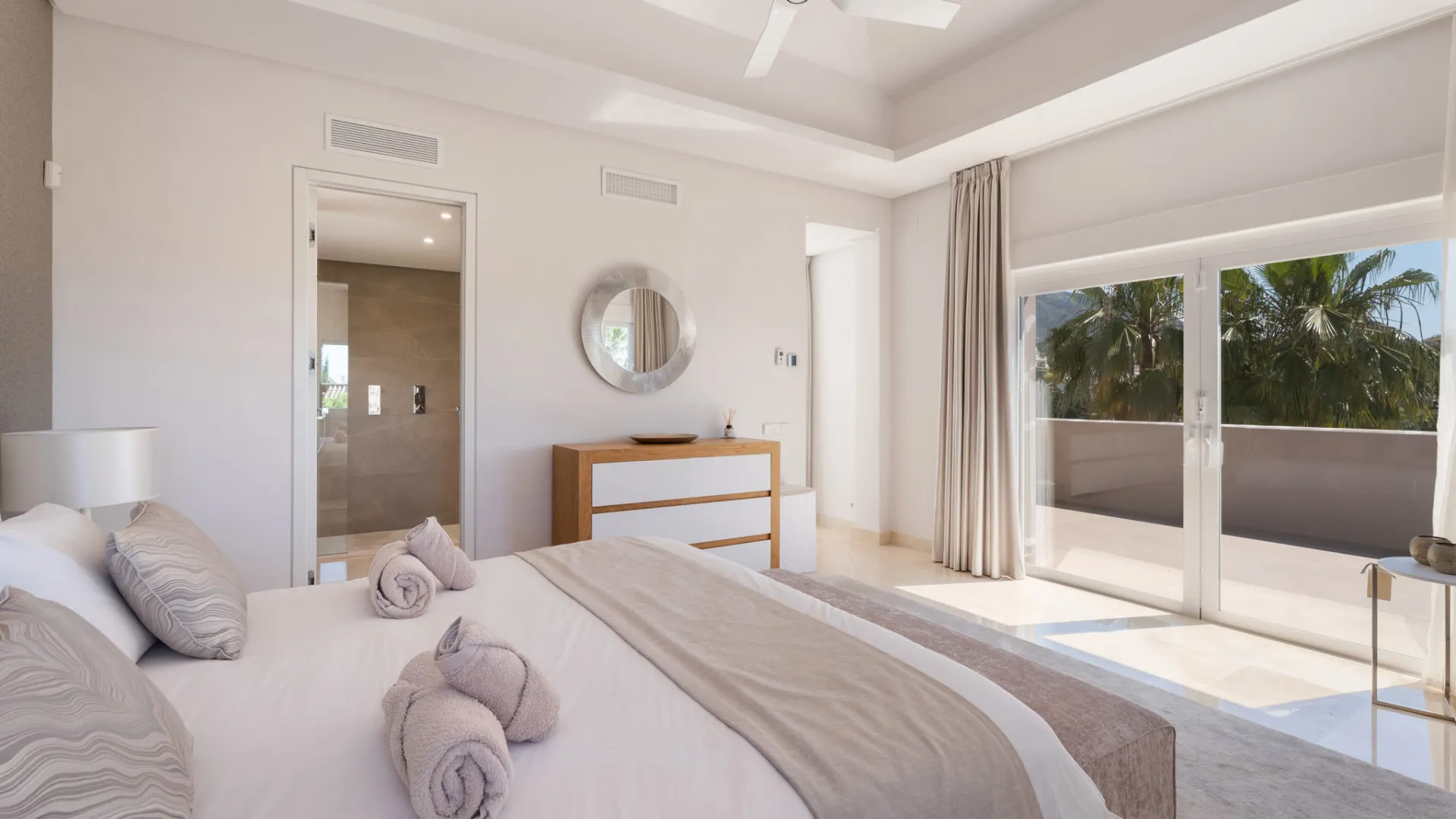 Comprar villa en Nueva Andalucia con 6 dormitorios