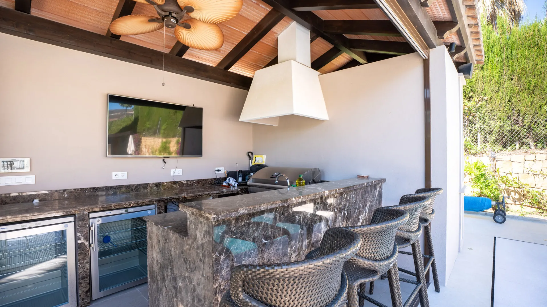 Comprar villa en Nueva Andalucia con 6 dormitorios