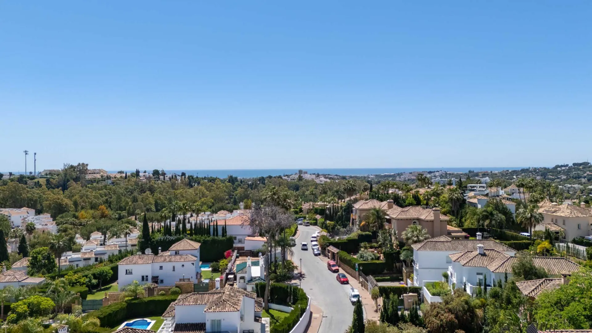 Comprar villa en Nueva Andalucia con 6 dormitorios