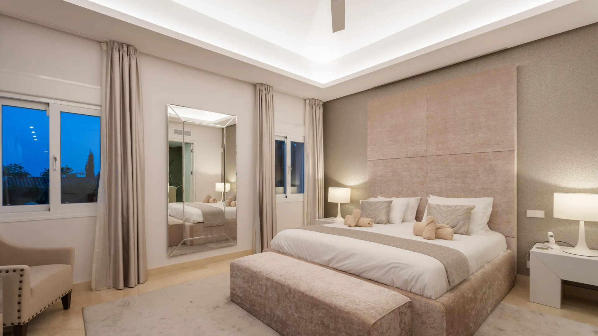 Comprar villa en Nueva Andalucia con 6 dormitorios
