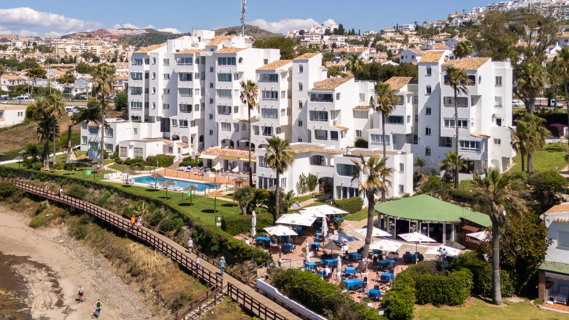 Apartment for sale in Riviera del Sol with 3 bedrooms