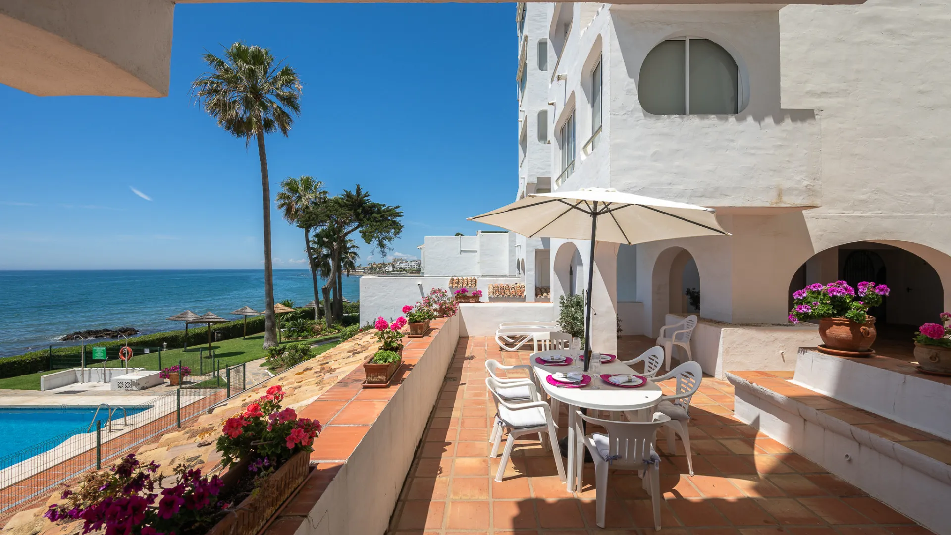 Apartment for sale in Riviera del Sol with 3 bedrooms