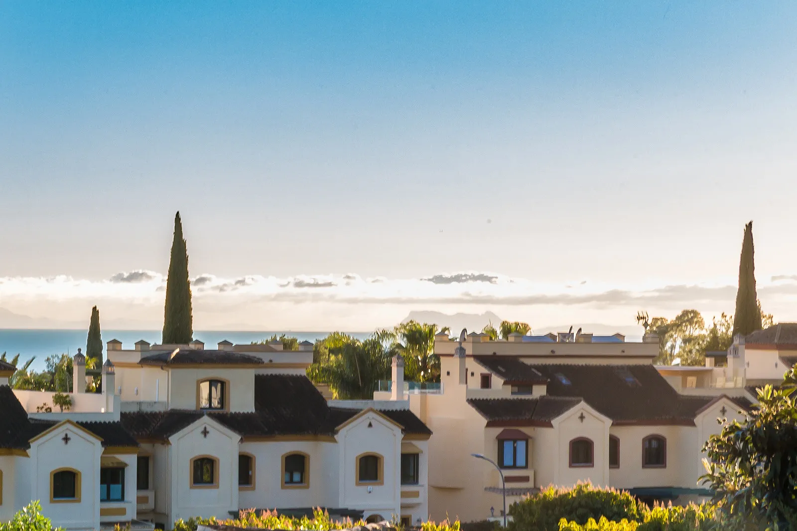 Buy 5 bedrooms villa in Nagüeles