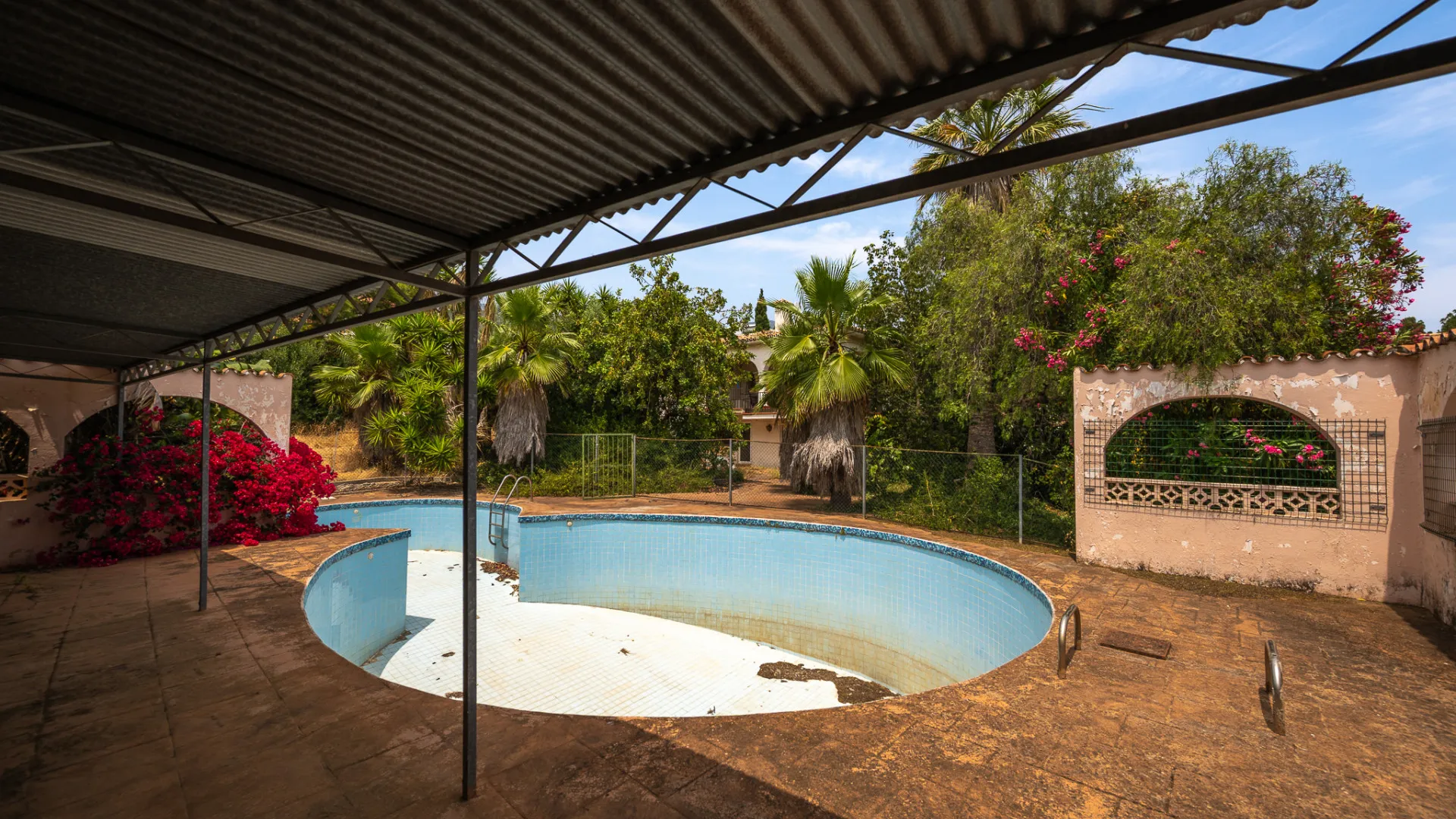 For sale villa in Don Miguel with 9 bedrooms