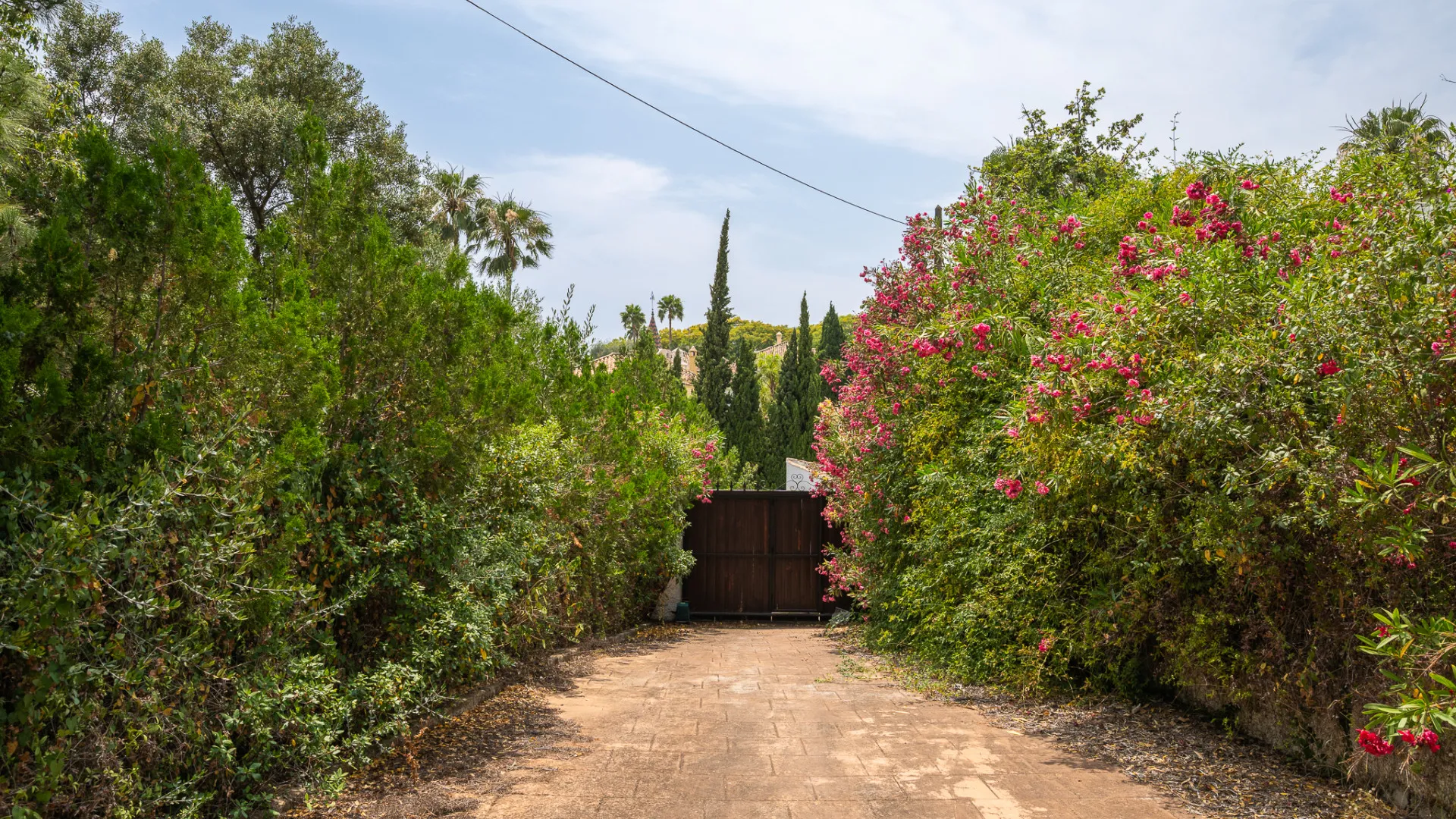 For sale villa in Don Miguel with 9 bedrooms