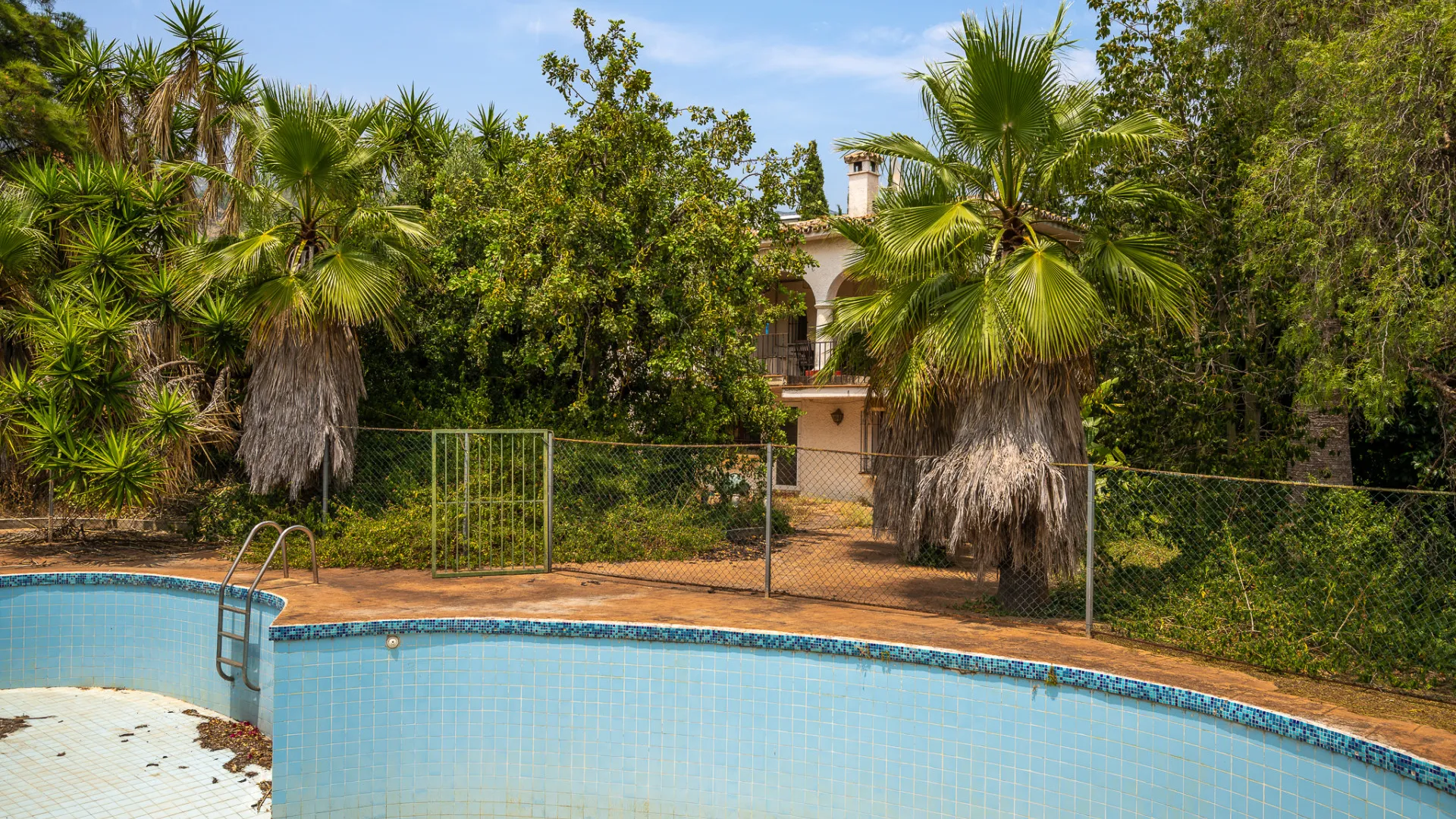 For sale villa in Don Miguel with 9 bedrooms