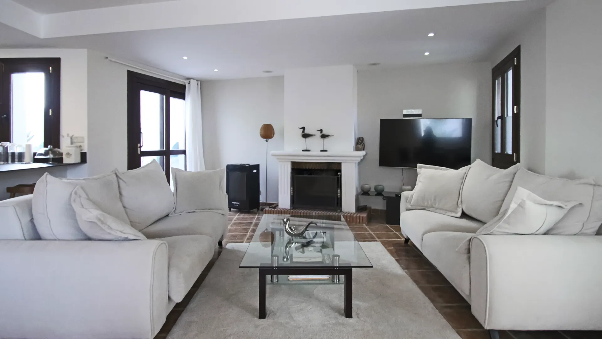 4 bedrooms semi detached house for sale in El Paraiso