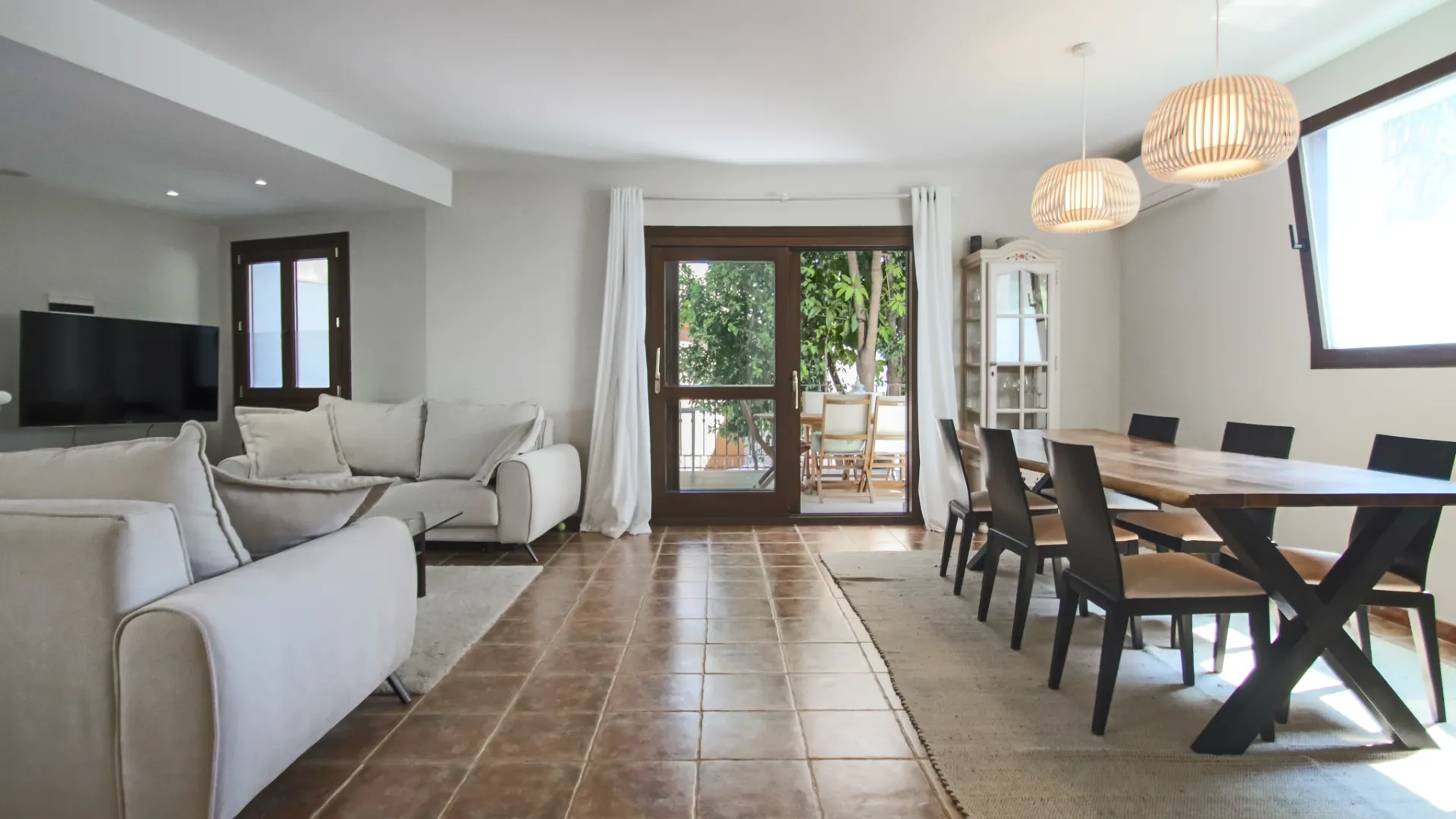 4 bedrooms semi detached house for sale in El Paraiso