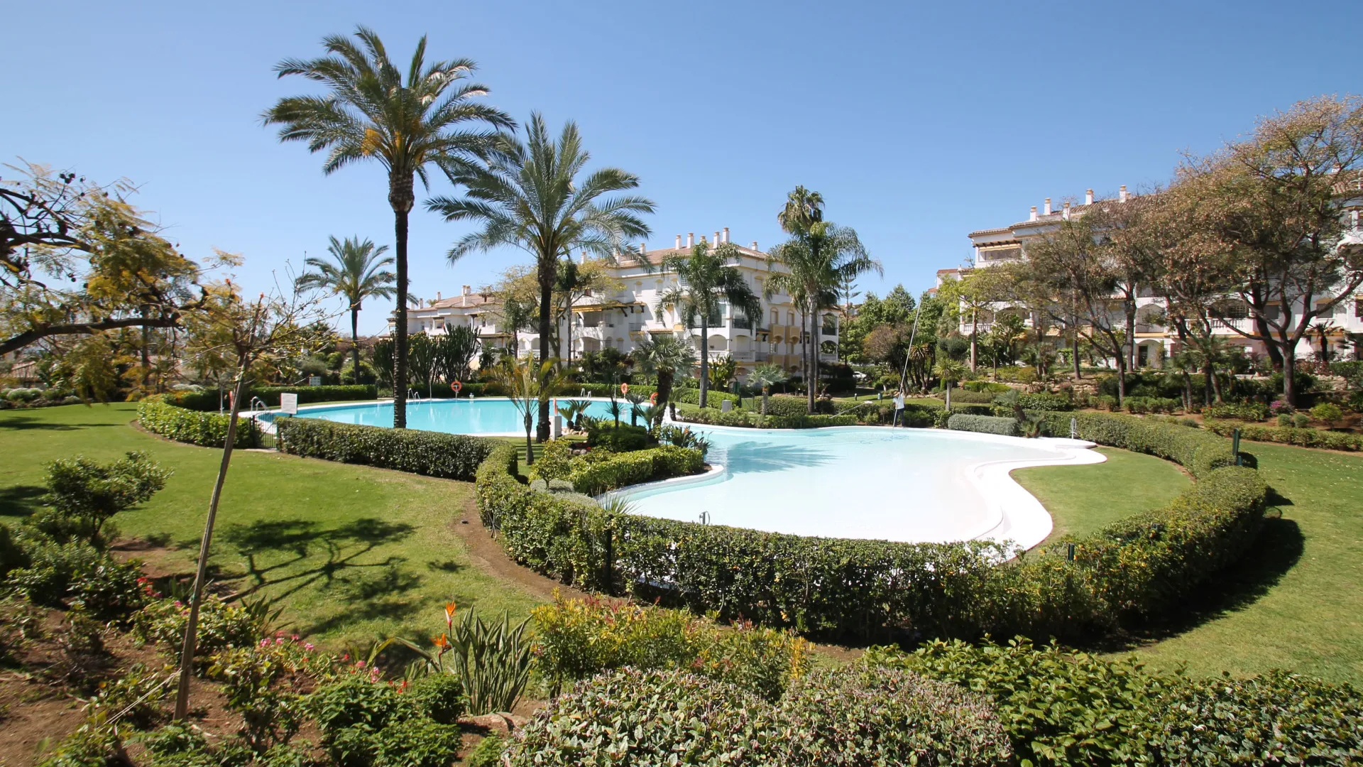 For sale 2 bedrooms apartment in Hacienda Nagüeles I