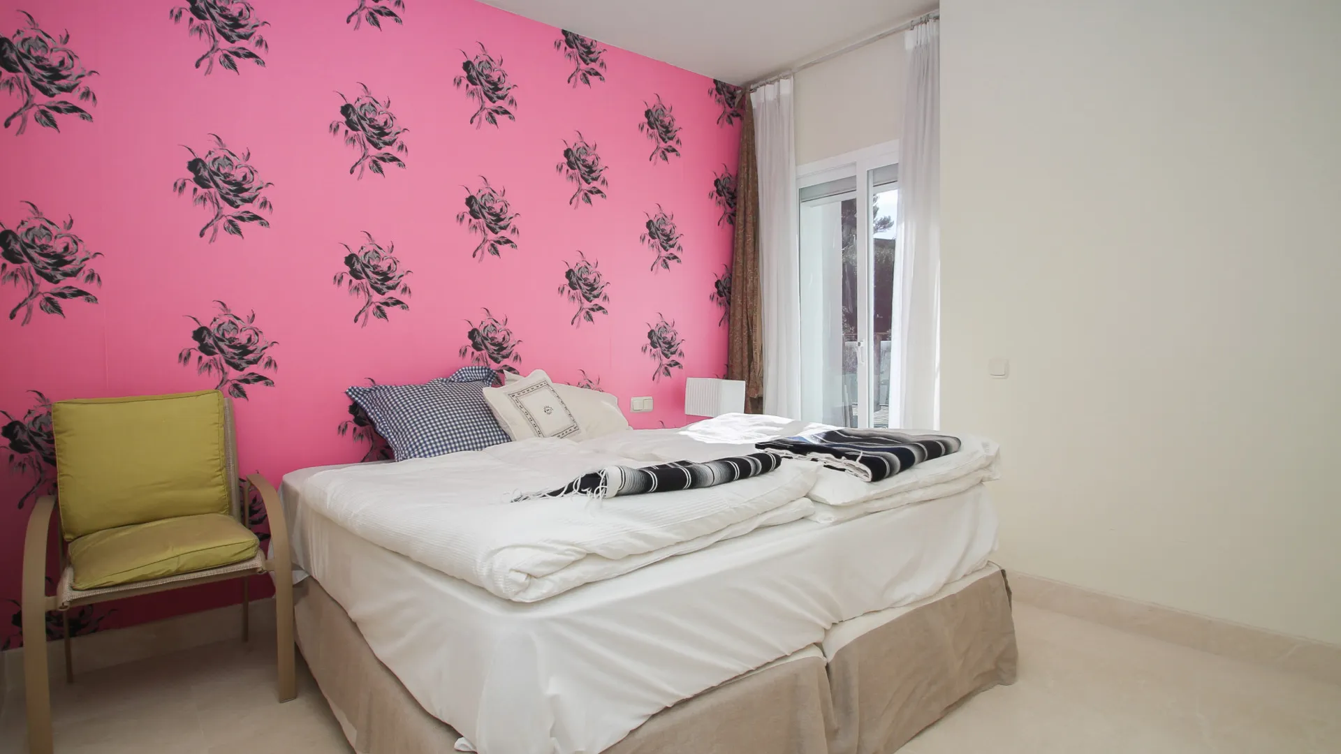 For sale Zahara de Istan town house with 3 bedrooms