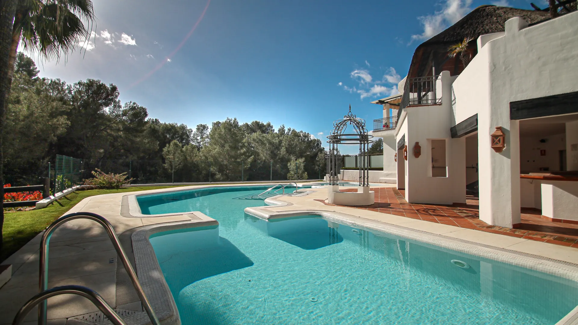 For sale Zahara de Istan town house with 3 bedrooms