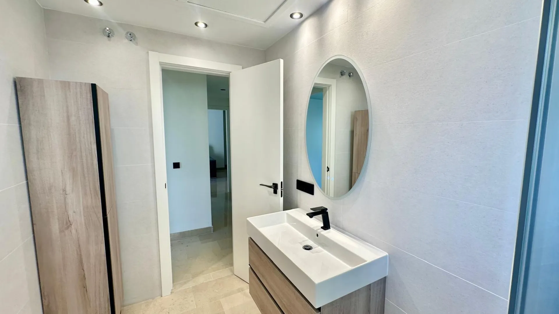 For sale San Pedro de Alcantara apartment with 2 bedrooms