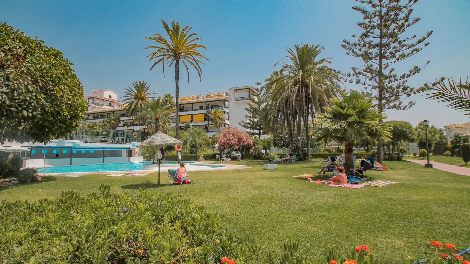 Comprar apartamento planta baja en Marbella Golden Mile