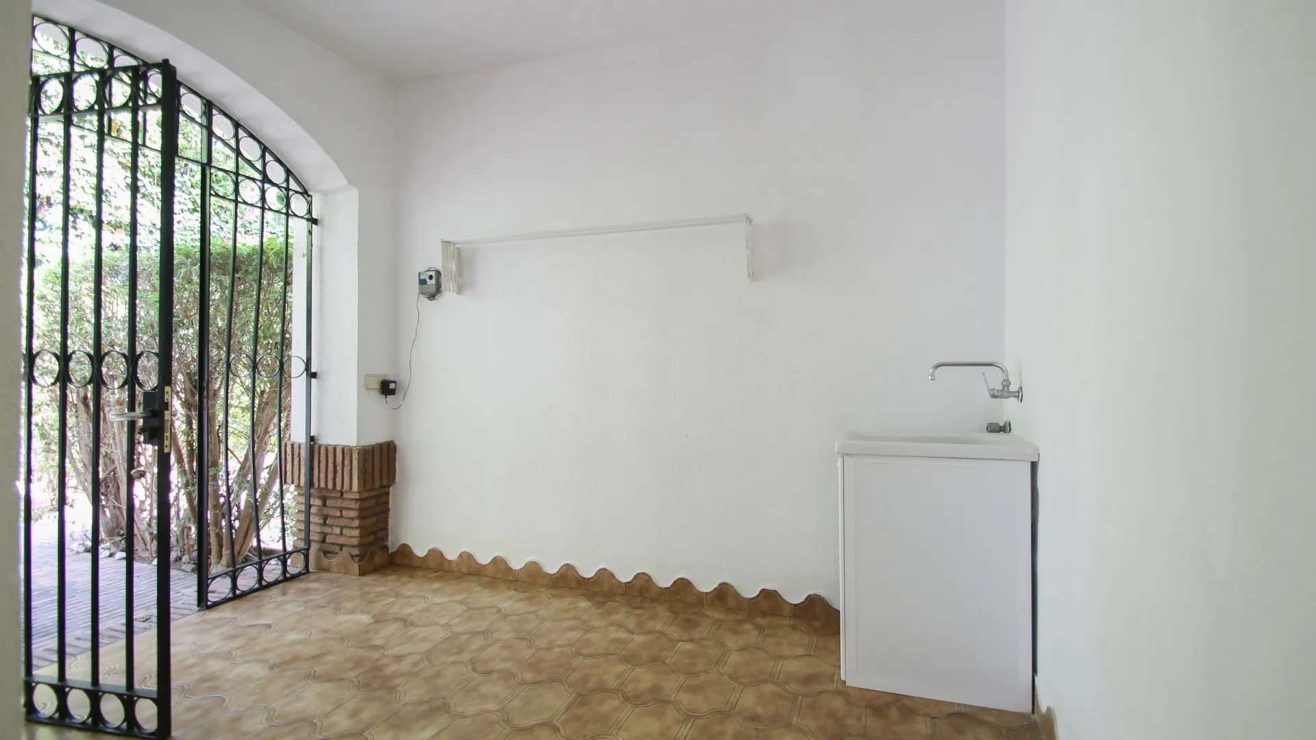 Comprar villa de 6 dormitorios en Los Monteros