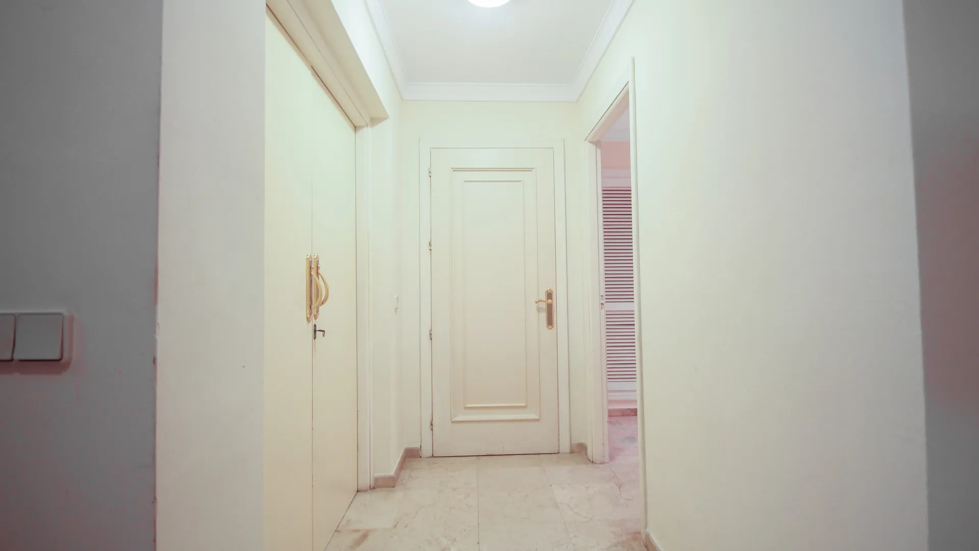 Comprar villa de 6 dormitorios en Los Monteros