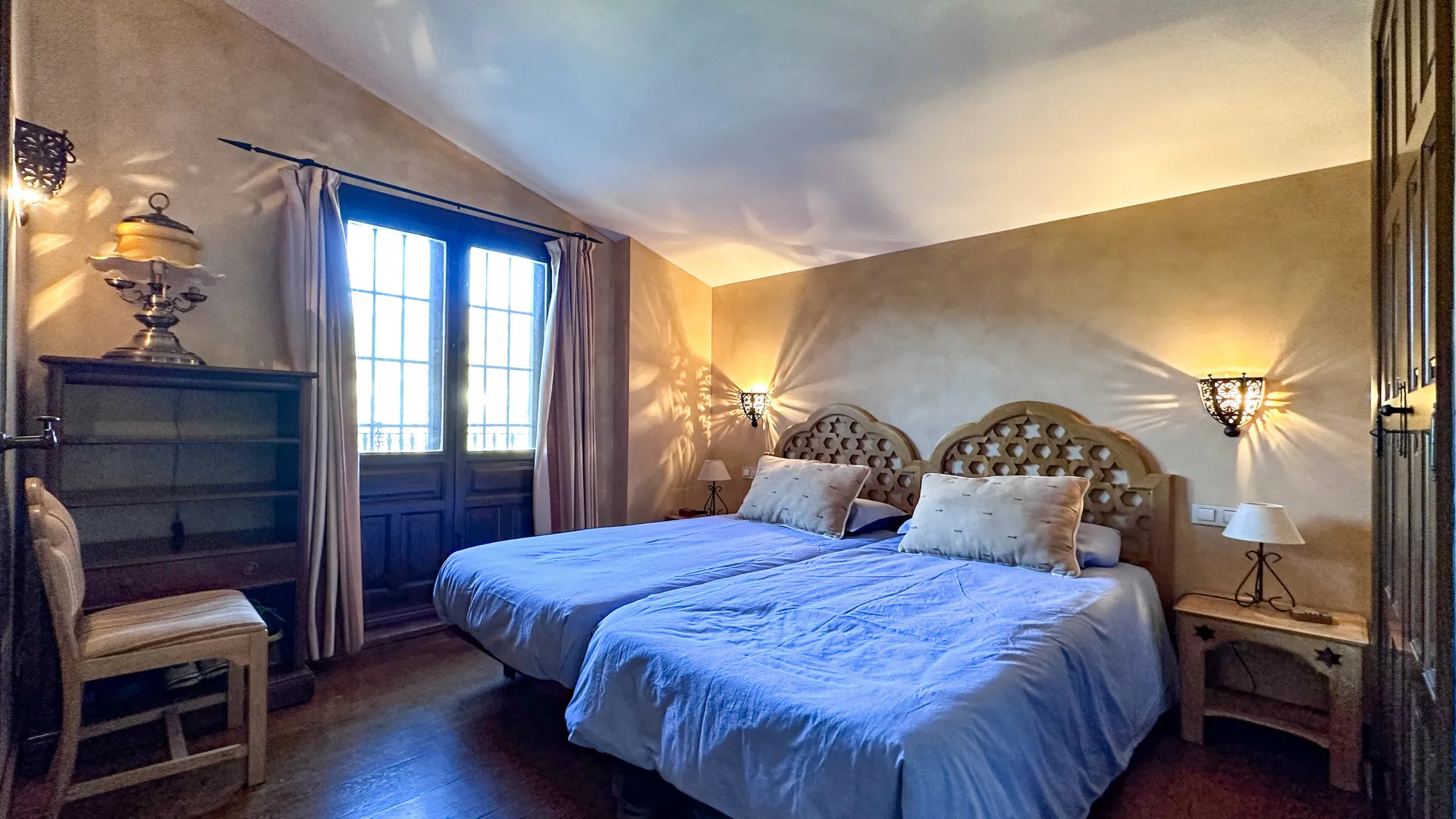 Finca en venta de 5 dormitorios en Ojen