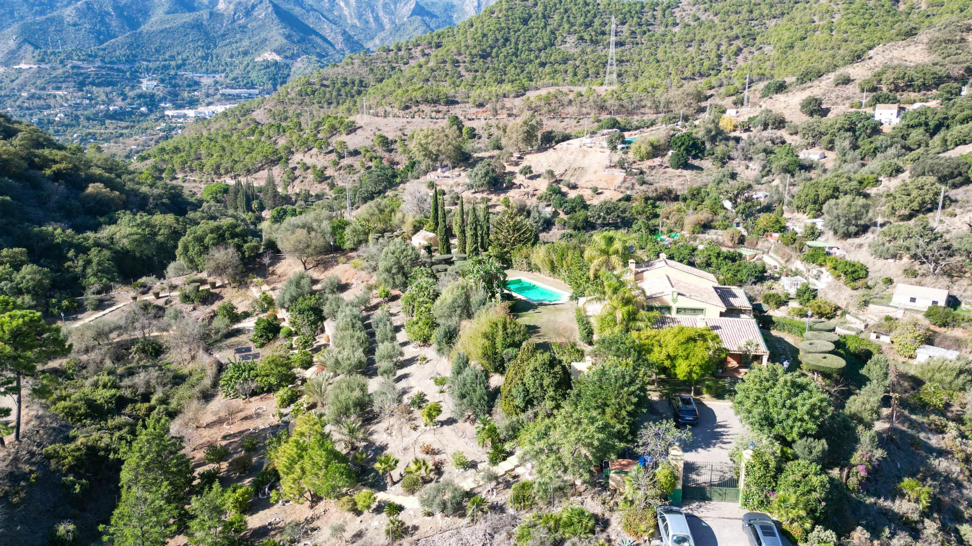 Finca en venta de 5 dormitorios en Ojen