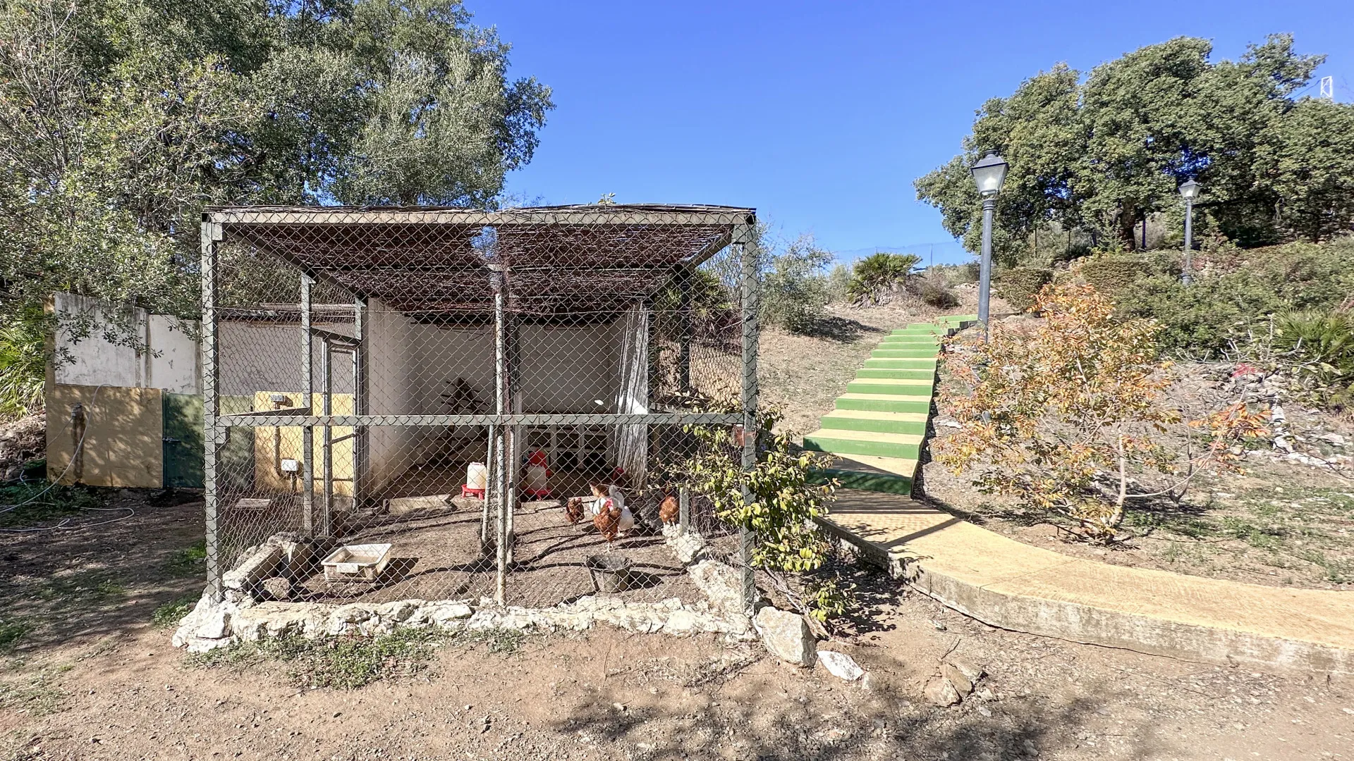 Finca en venta de 5 dormitorios en Ojen