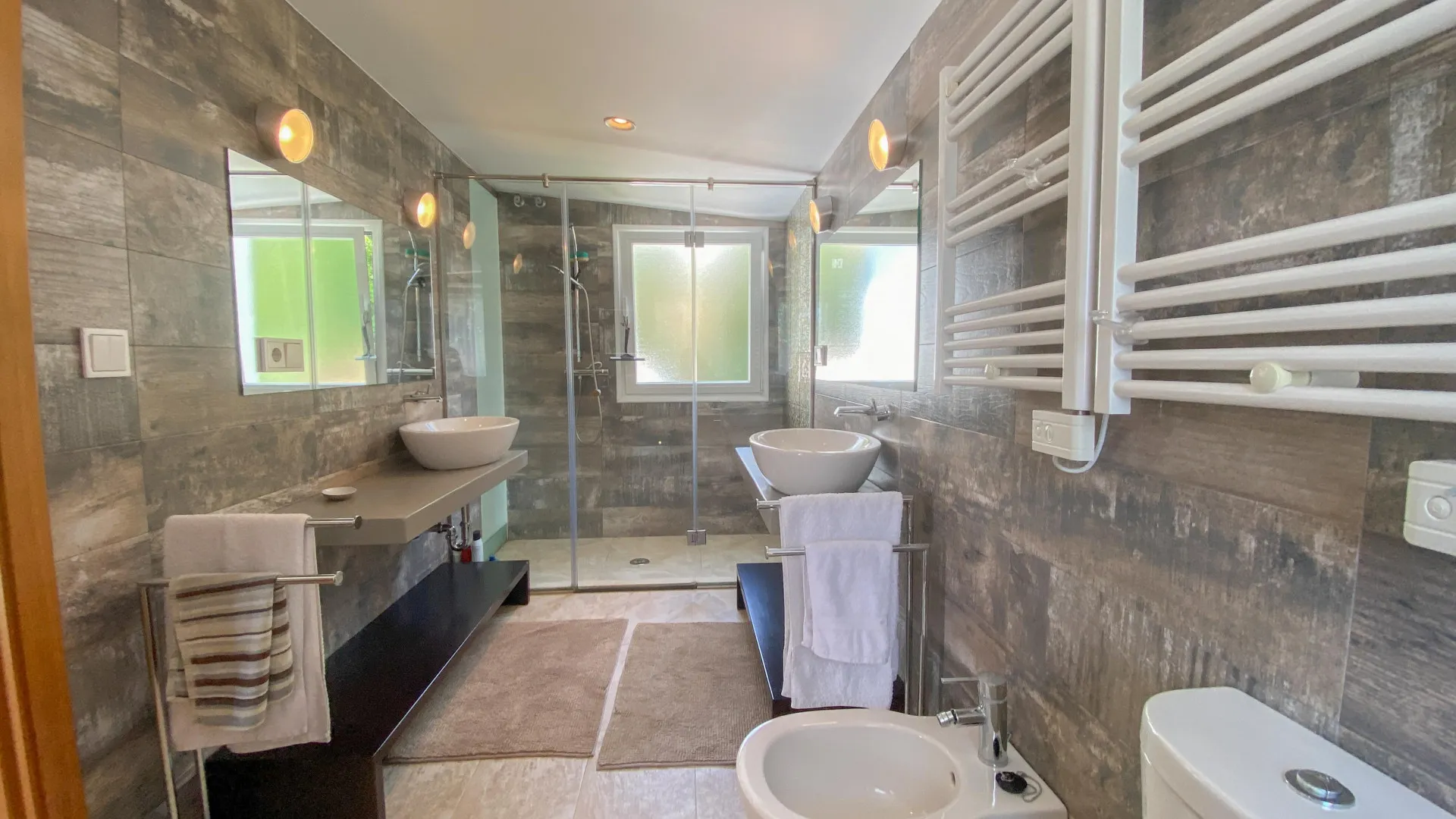 For sale 5 bedrooms villa in Nueva Andalucia