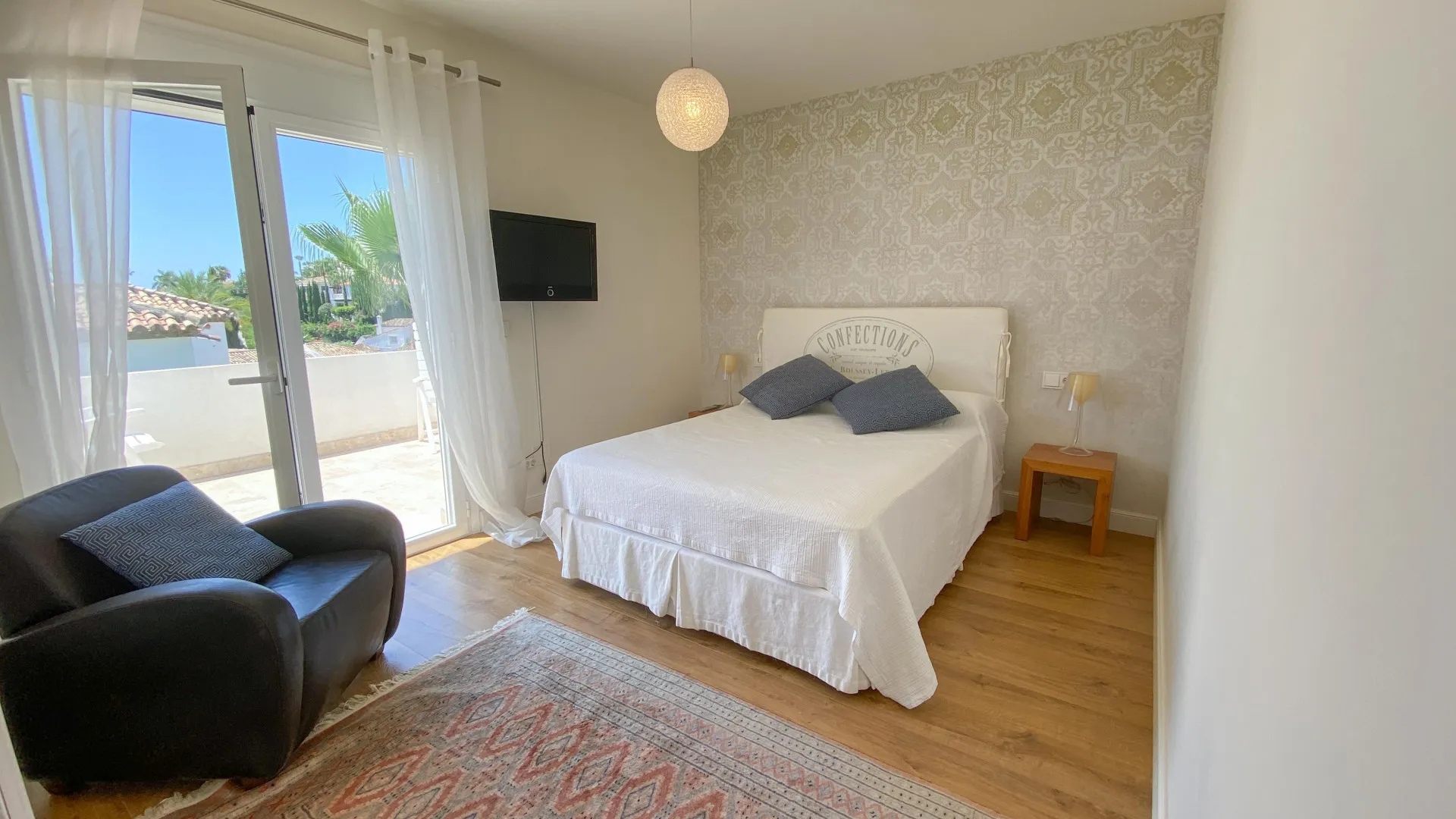 For sale 5 bedrooms villa in Nueva Andalucia