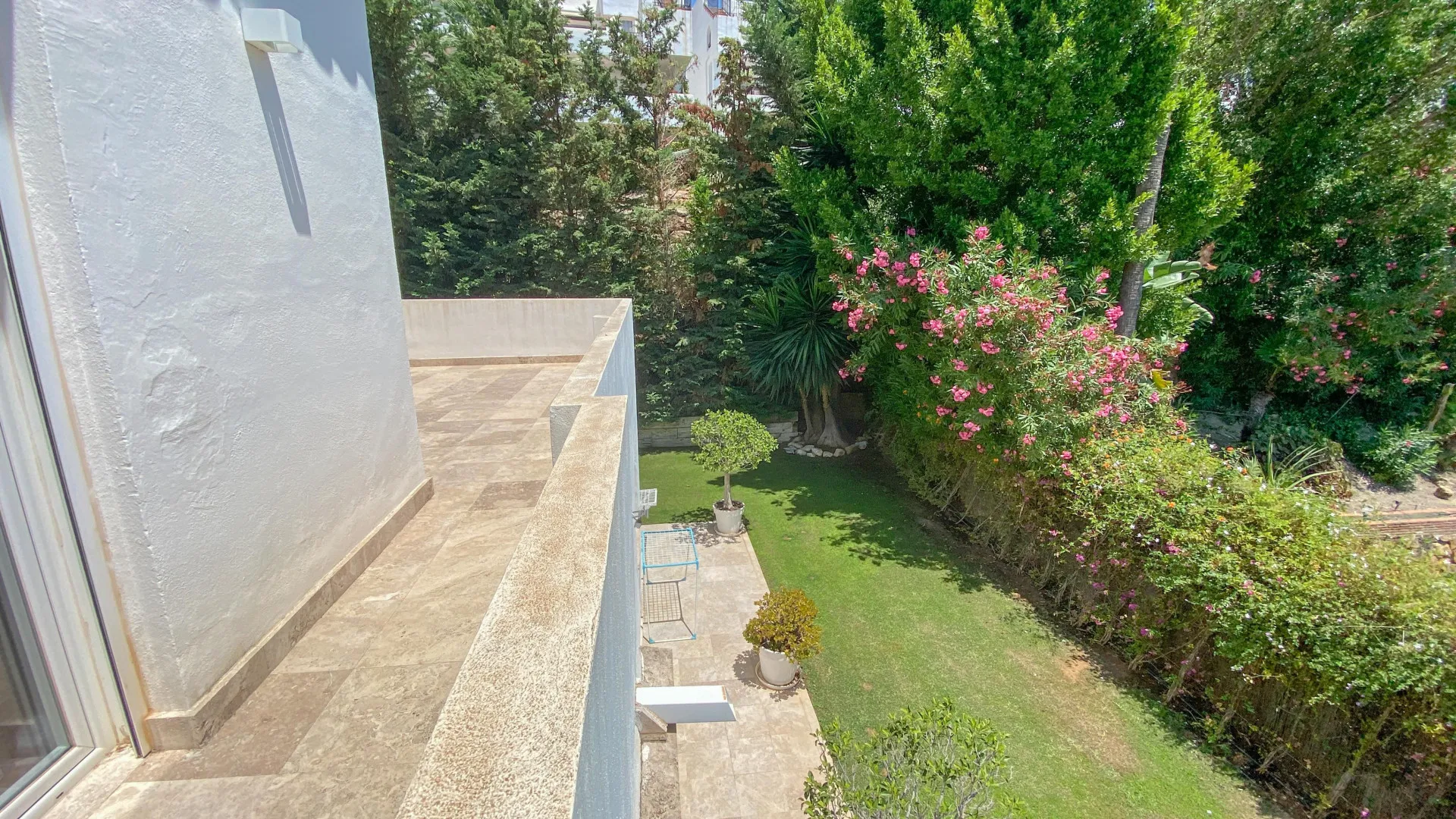 For sale 5 bedrooms villa in Nueva Andalucia