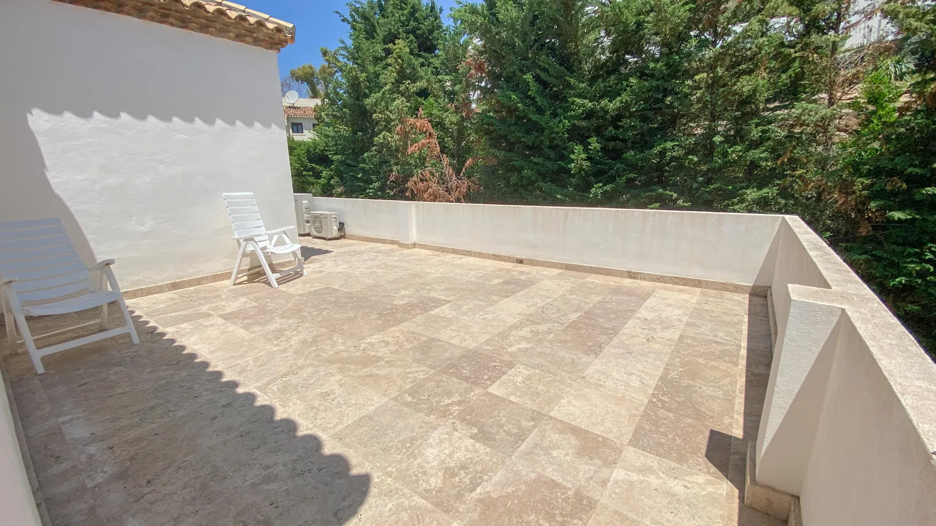 For sale 5 bedrooms villa in Nueva Andalucia