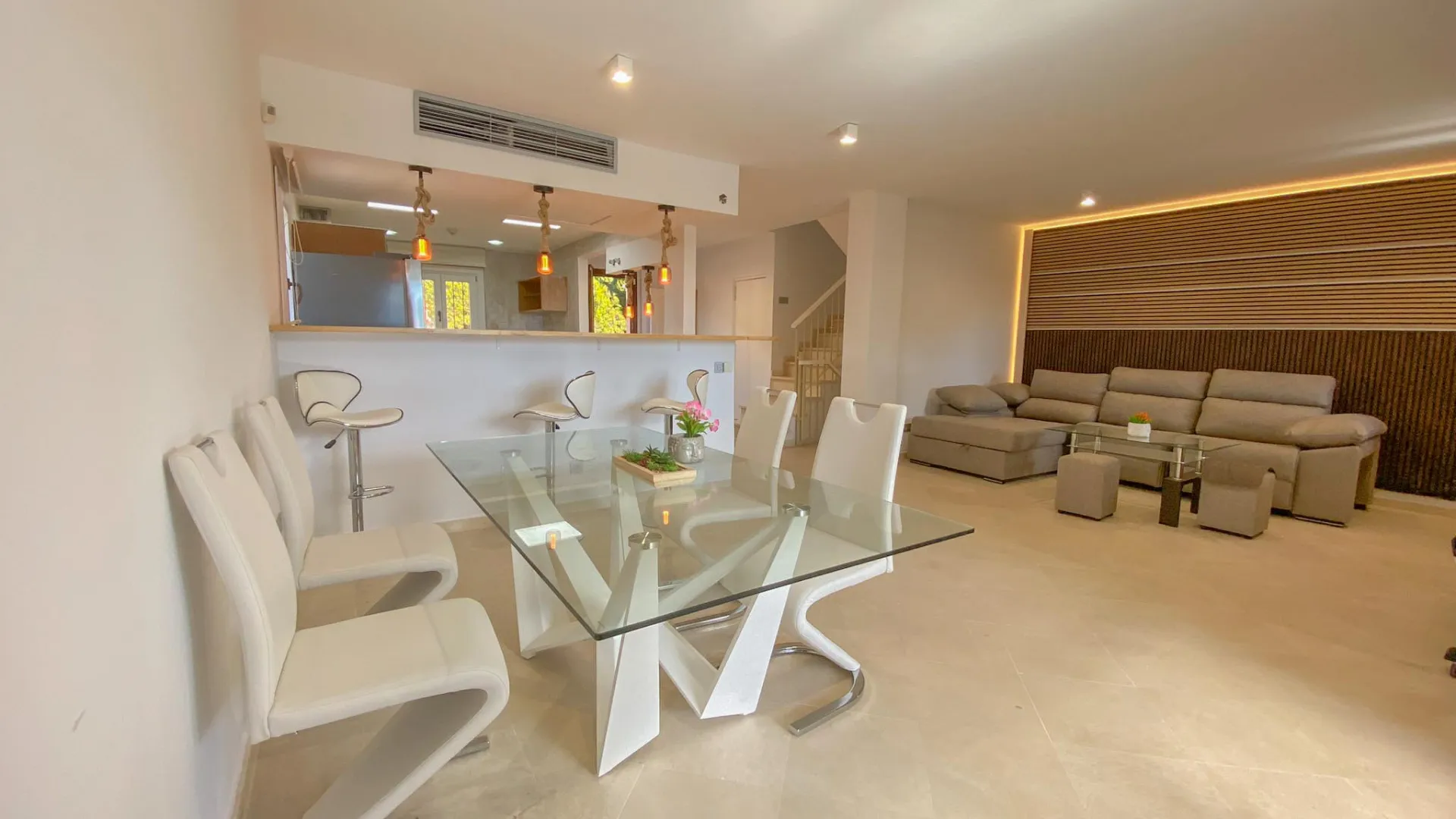 Pareado a la venta de 4 dormitorios en Marbella Golden Mile